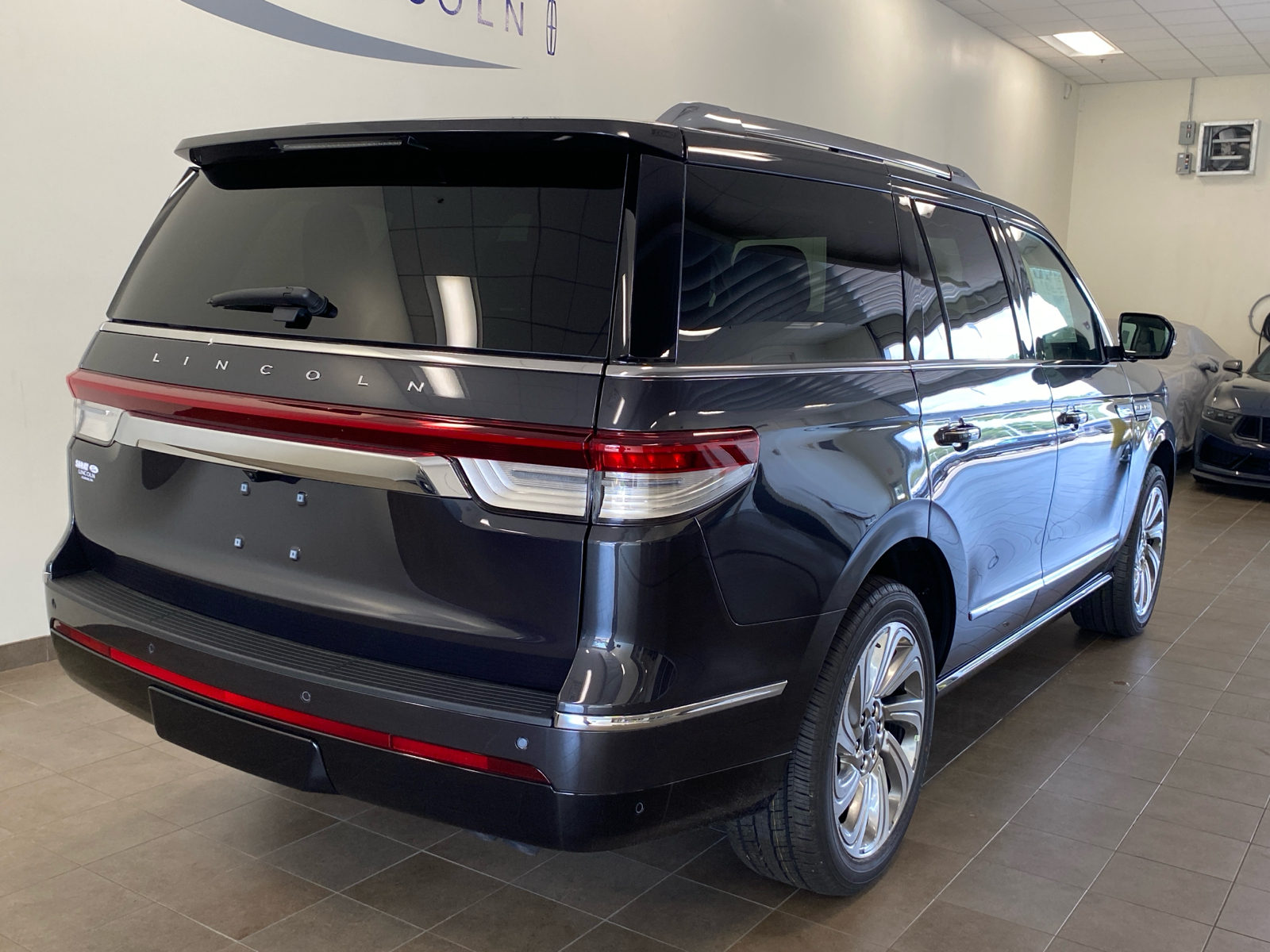 2024 Lincoln Navigator J2L0 4X4 NAVIGATOR RESERVE 7