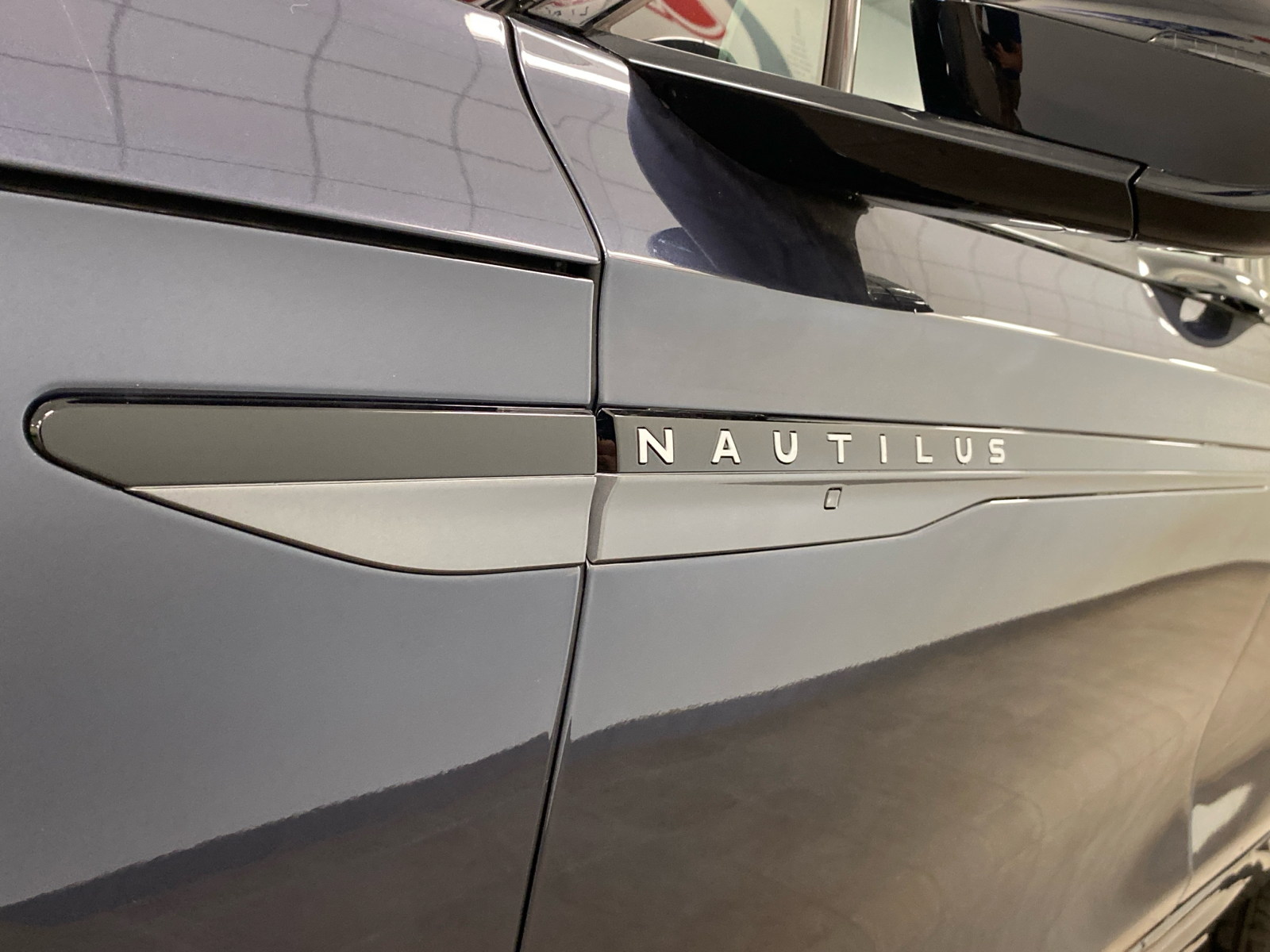 2024 Lincoln Nautilus J8K0 NAUTILUS RESERVE AWD 13