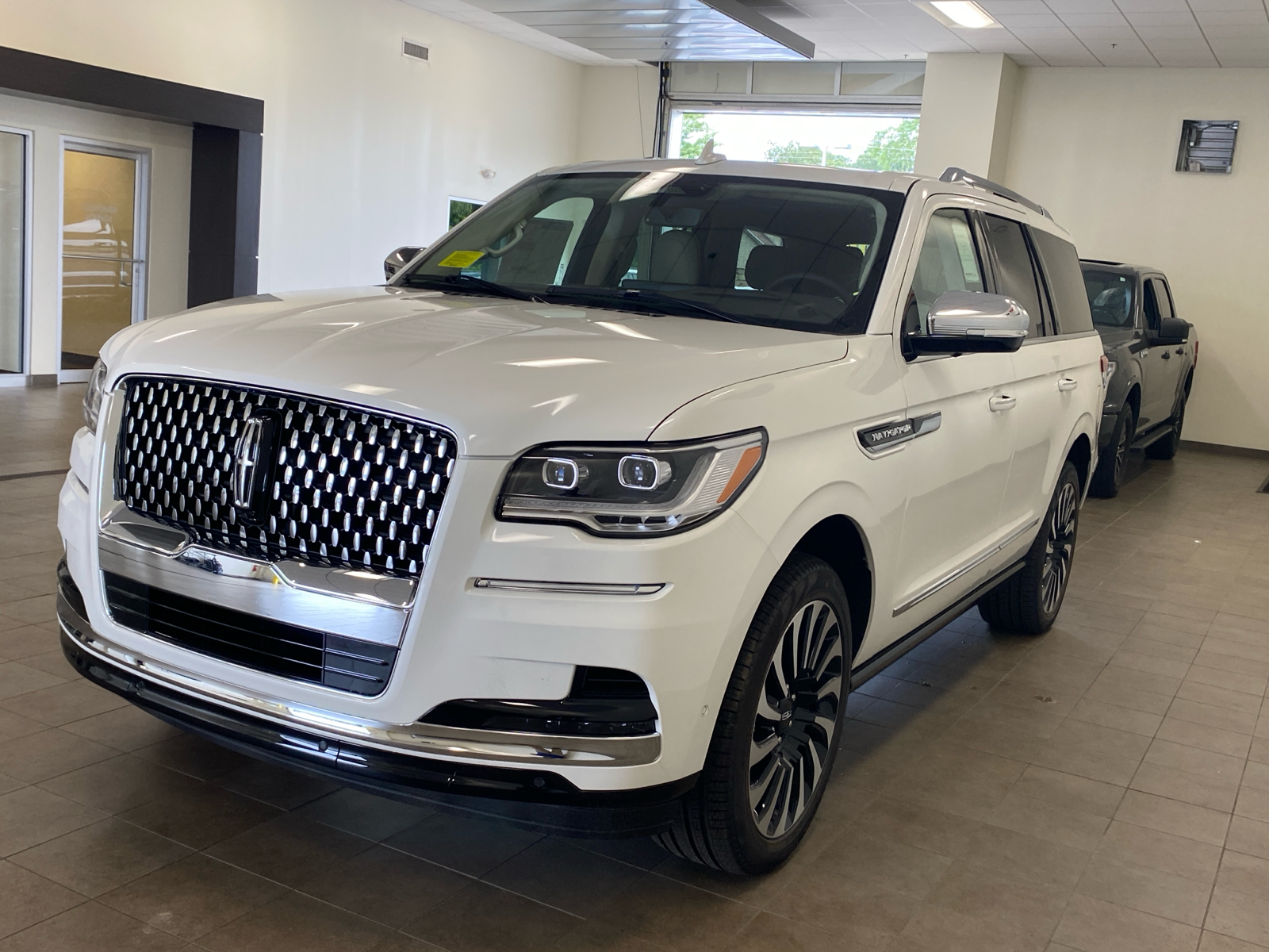 2024 Lincoln Navigator J2T0 4X4 NAVIGATOR BLACK LABEL 4