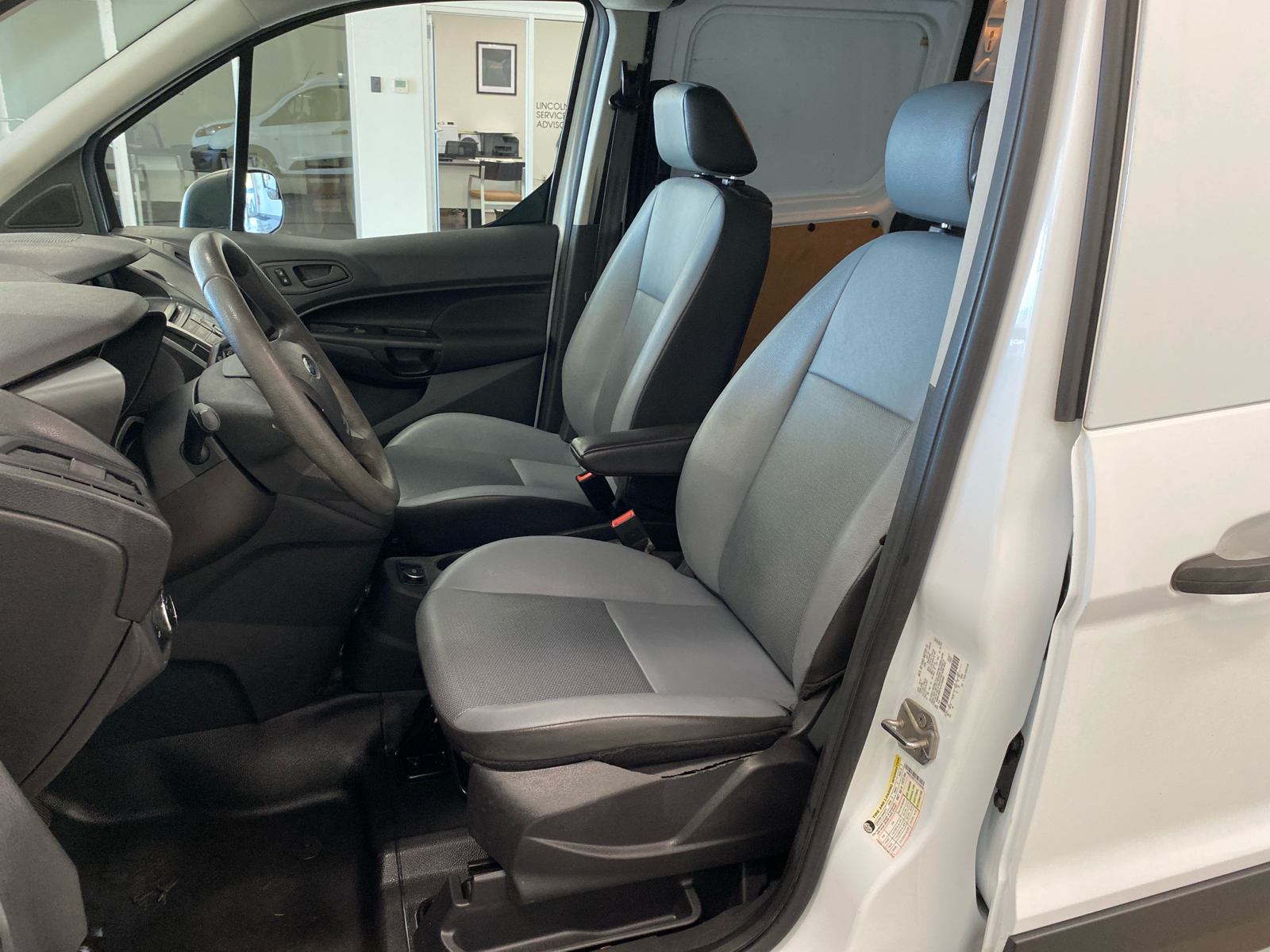 2018 Ford Transit Connect  10