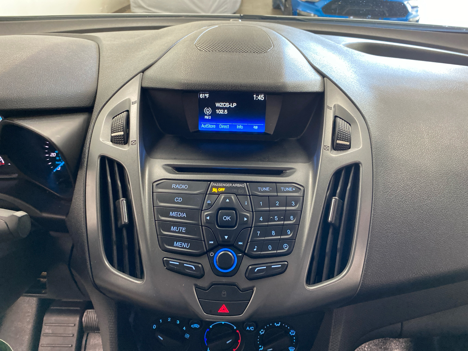 2018 Ford Transit Connect  15