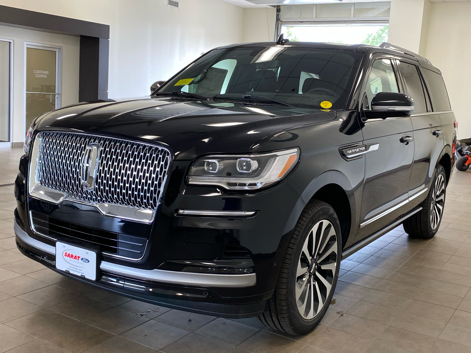 2024 Lincoln Navigator 2024 LINCOLN NAVIGATOR RESERVE 4DR SUV 122.5 WB 4 4