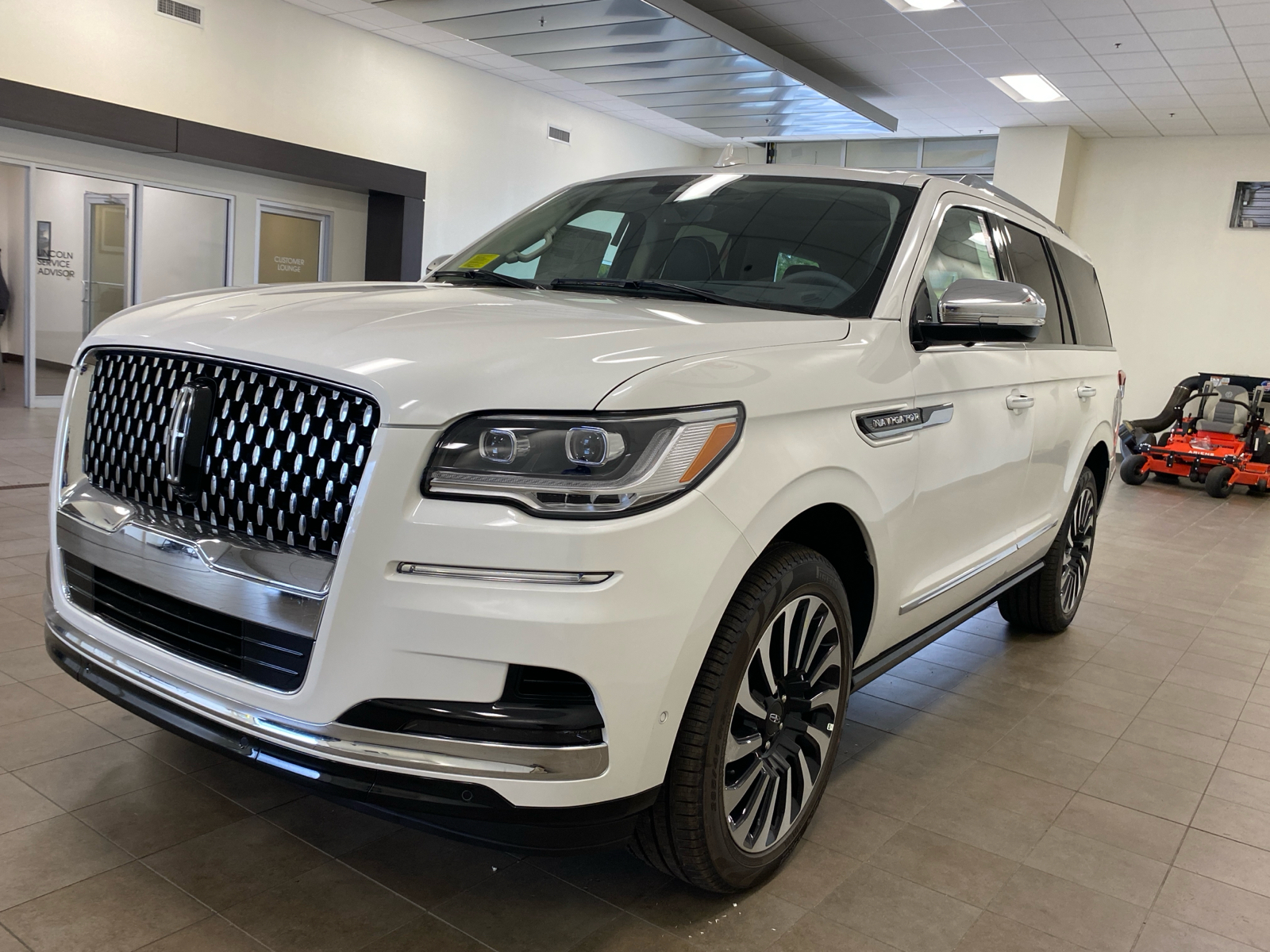 2024 Lincoln Navigator 2024 LINCOLN NAVIGATOR BLACK LABEL 4DR SUV 122.5 4