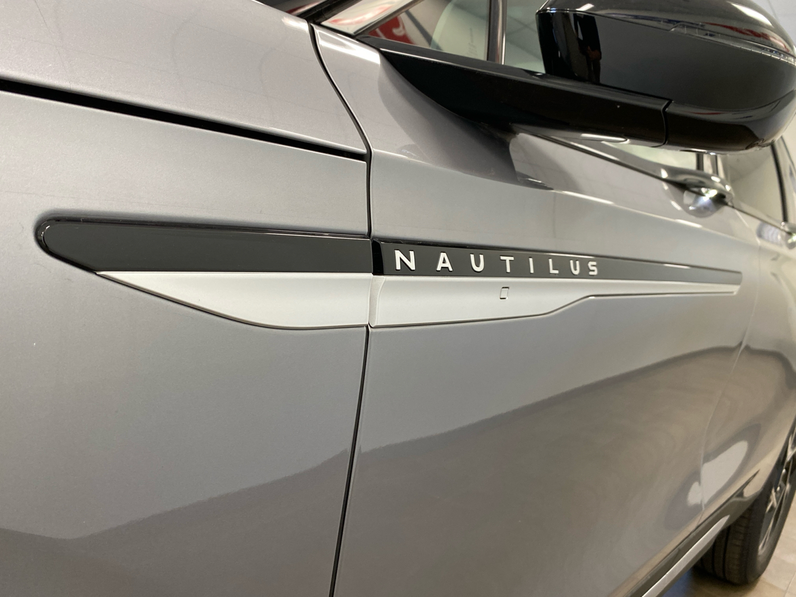 2024 Lincoln Nautilus 2024 LINCOLN NAUTILUS PREMIERE 4DR SUV 114.2 WB A 13