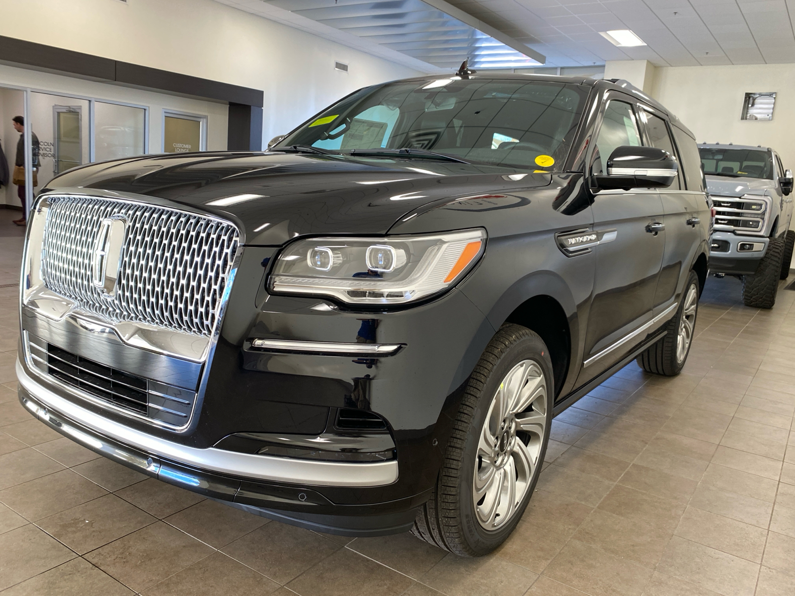 2024 Lincoln Navigator 2024 LINCOLN NAVIGATOR PREMIERE 4DR SUV 122.5 WB 4