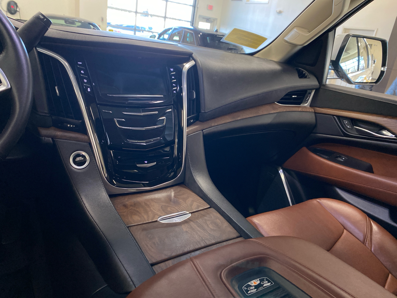 2019 Cadillac Escalade Luxury 13