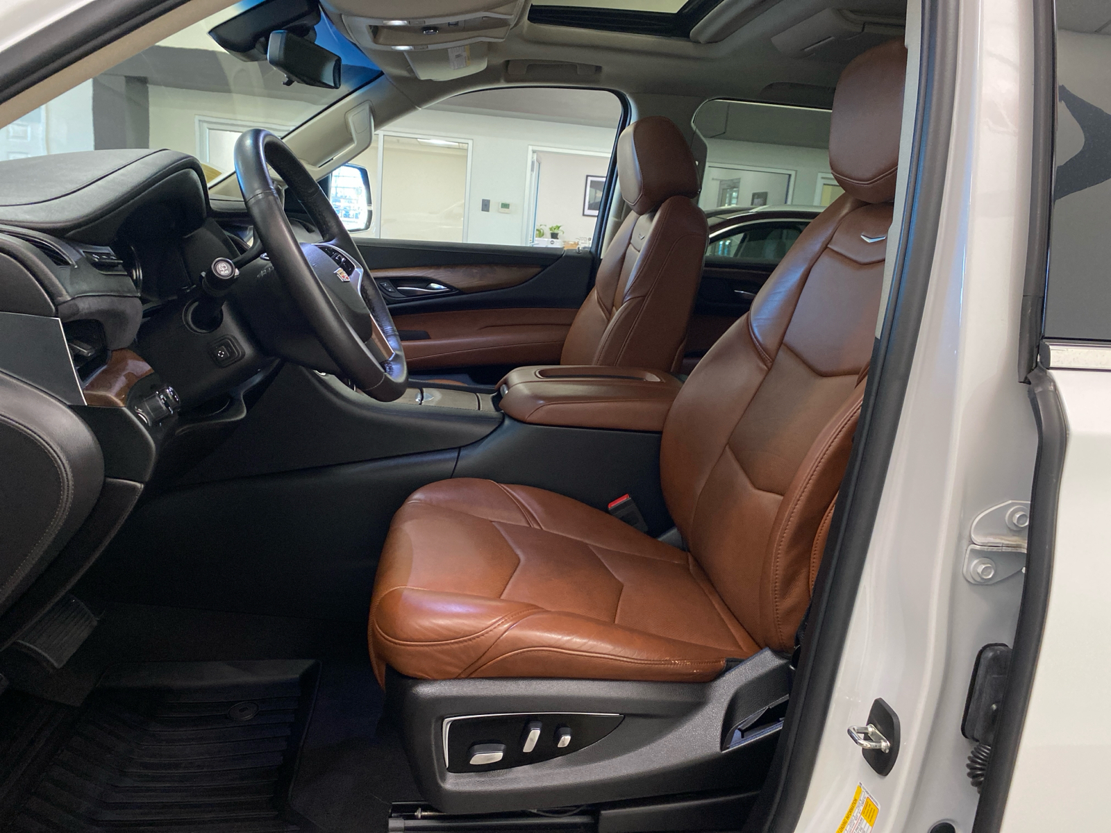 2019 Cadillac Escalade Luxury 17