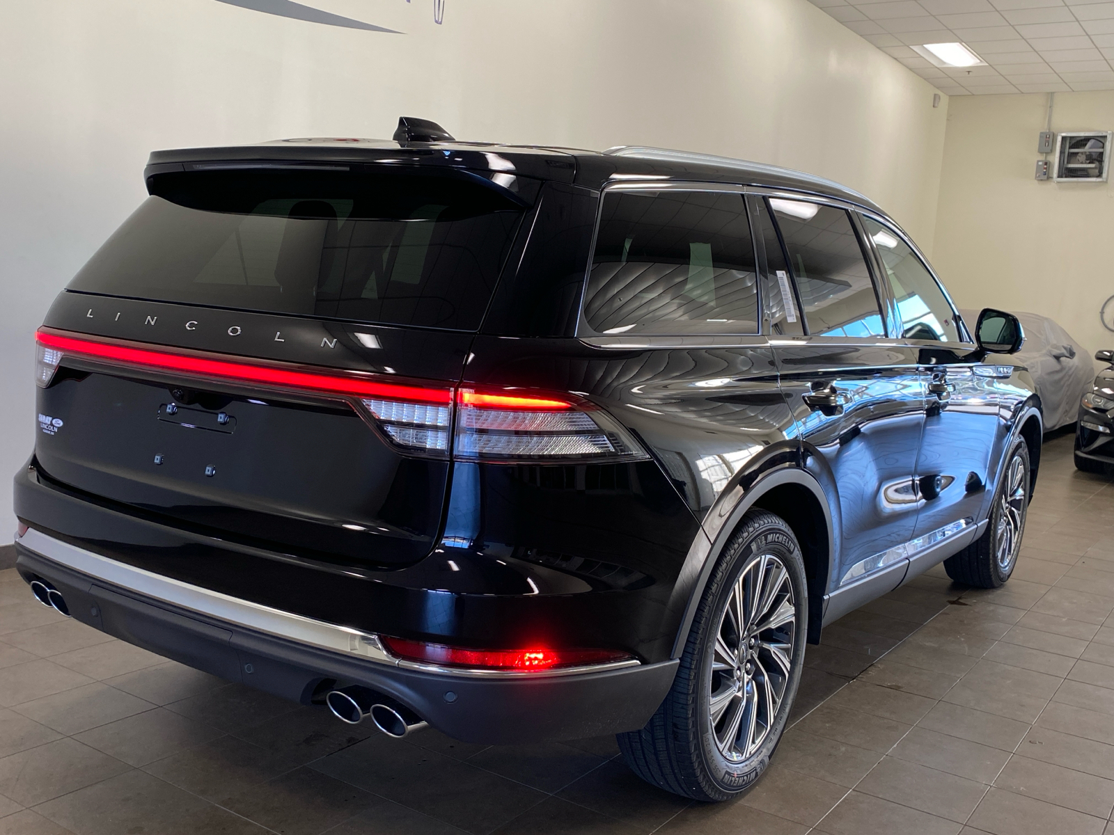 2025 Lincoln Aviator 2025 LINCOLN AVIATOR PREMIERE 4DR SUV 119.1 WB AW 7