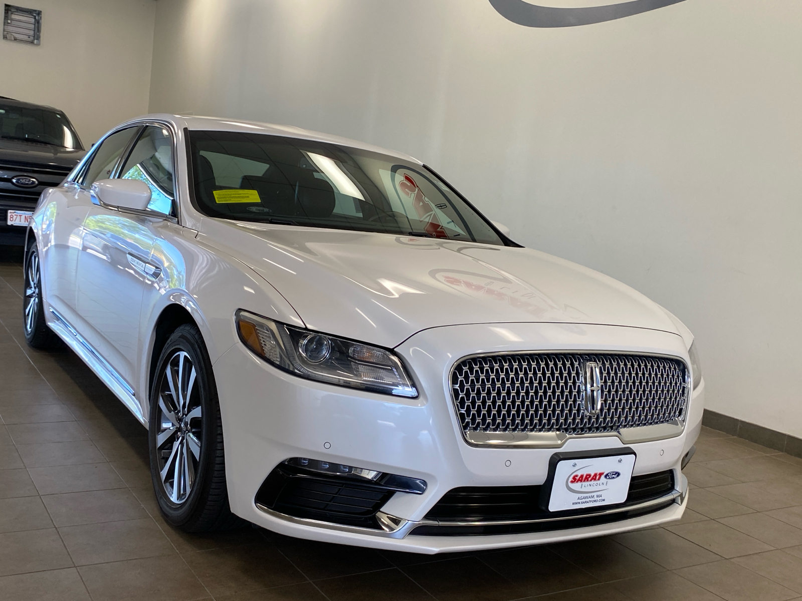 2018 Lincoln Continental  2