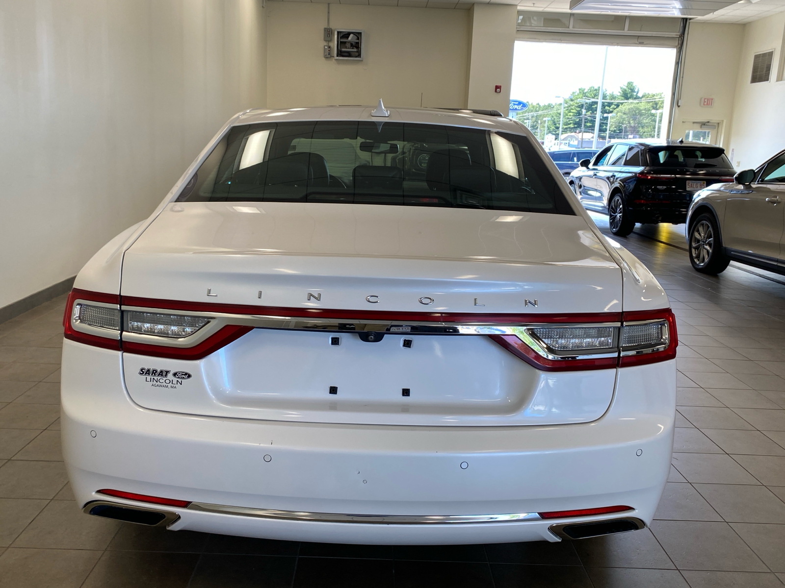 2018 Lincoln Continental  6