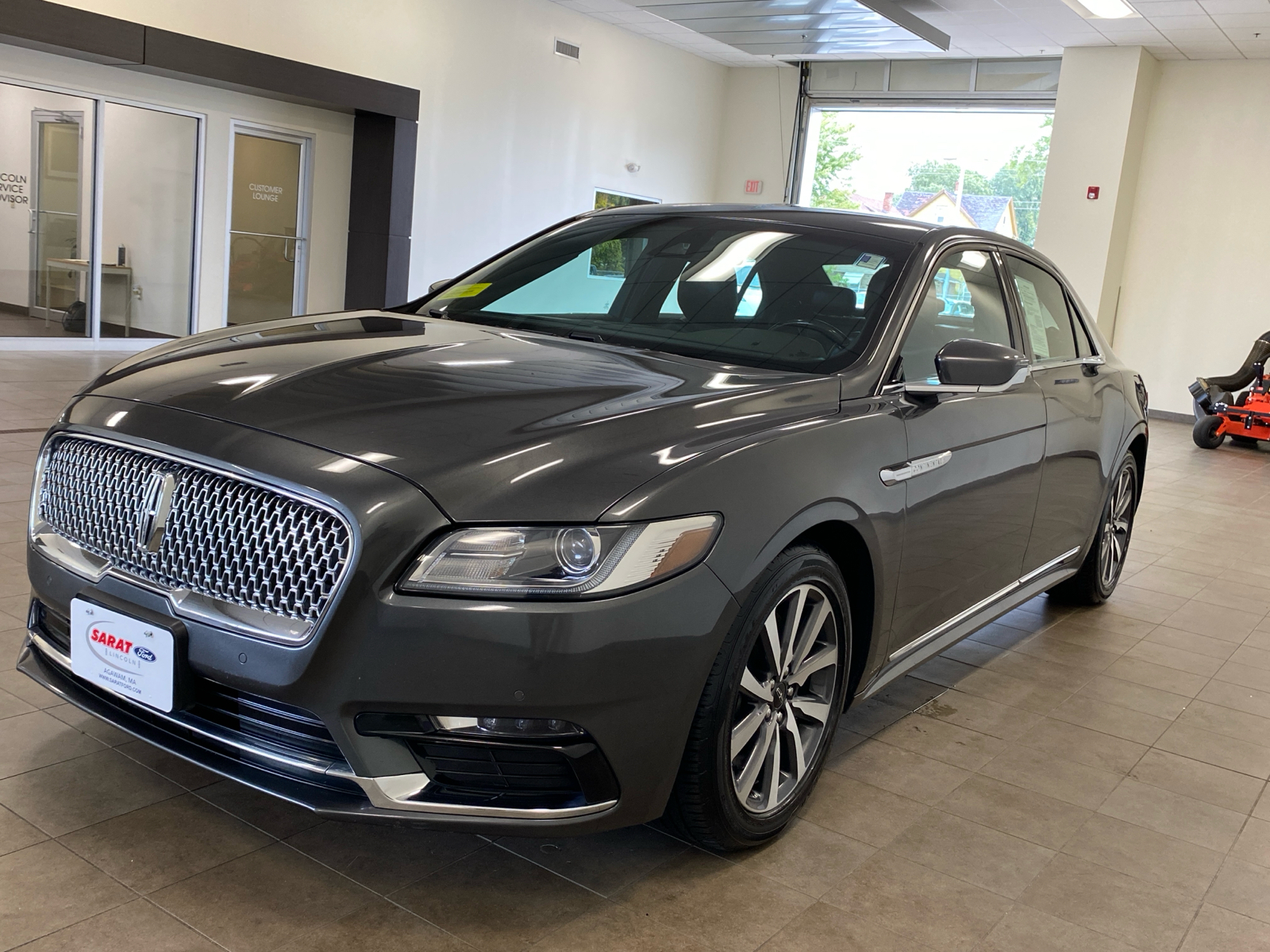 2017 Lincoln Continental Select 4