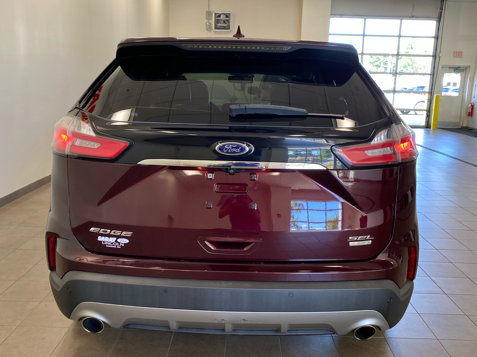 2019 Ford Edge  6