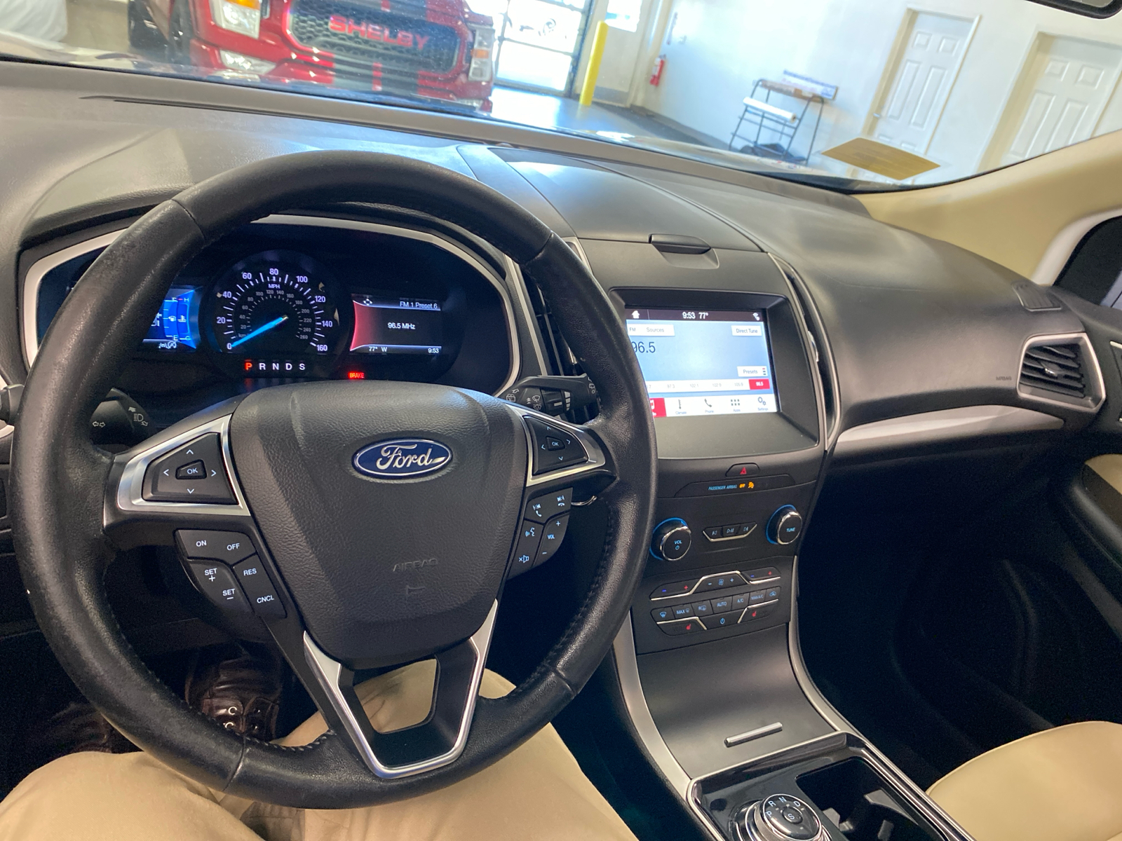 2019 Ford Edge  30