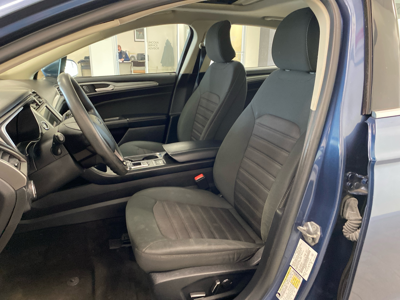 2019 Ford Fusion Hybrid SE 17