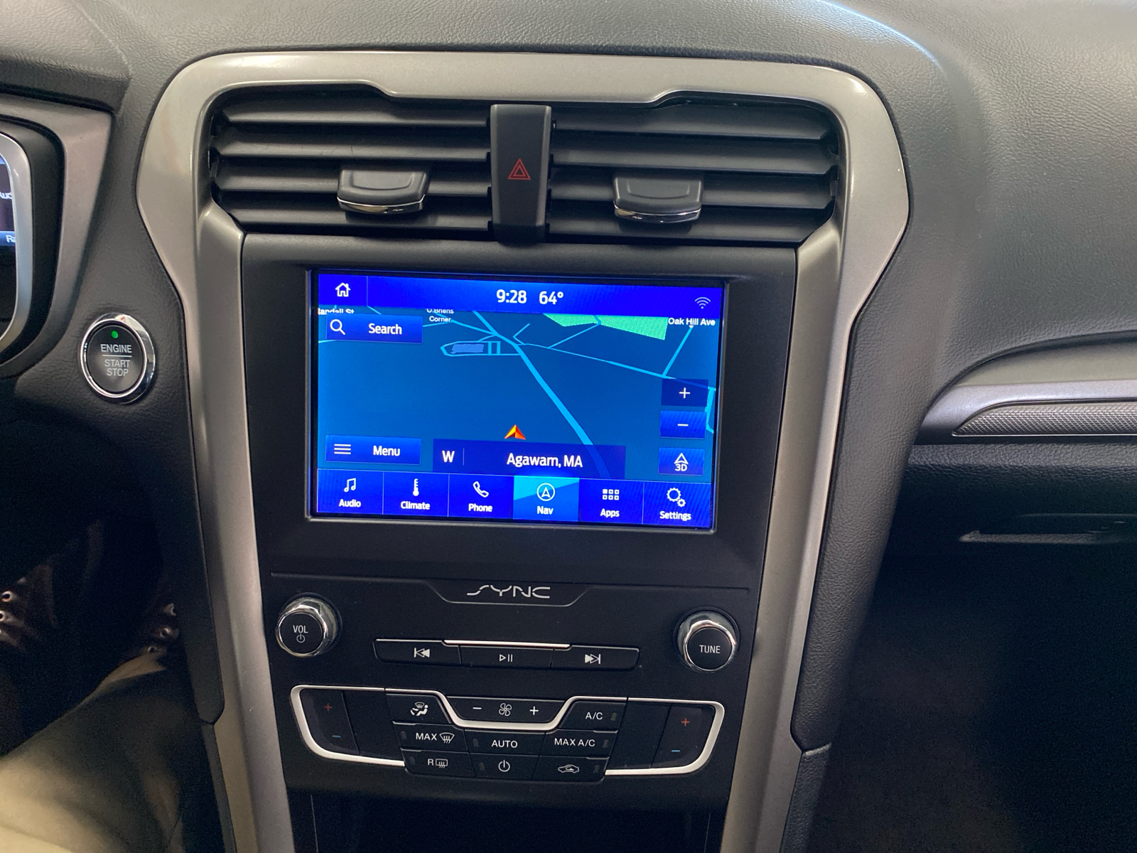 2019 Ford Fusion Hybrid SE 24