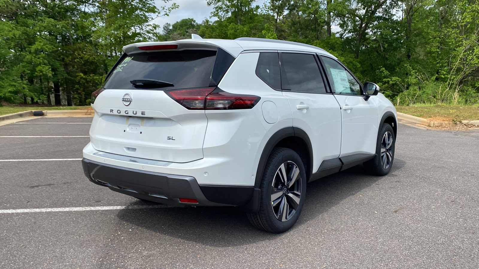 2024 Nissan Rogue SL 8