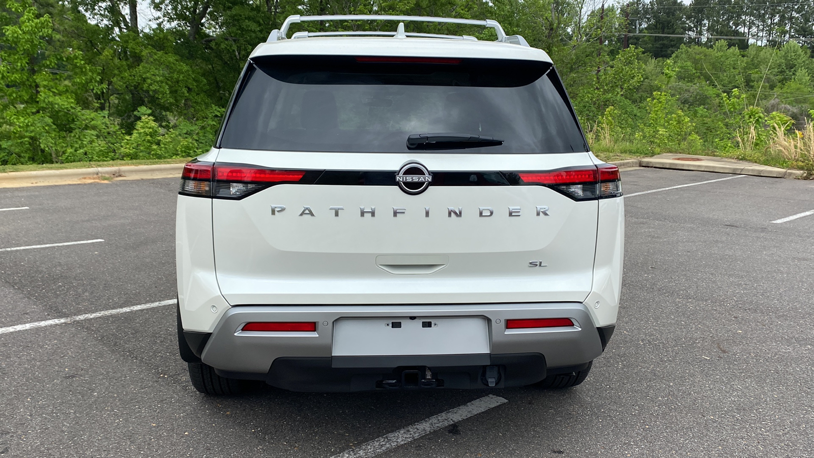 2024 Nissan Pathfinder SL 7