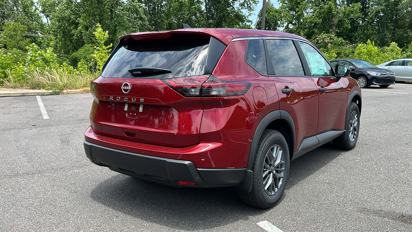 2024 Nissan Rogue S 8