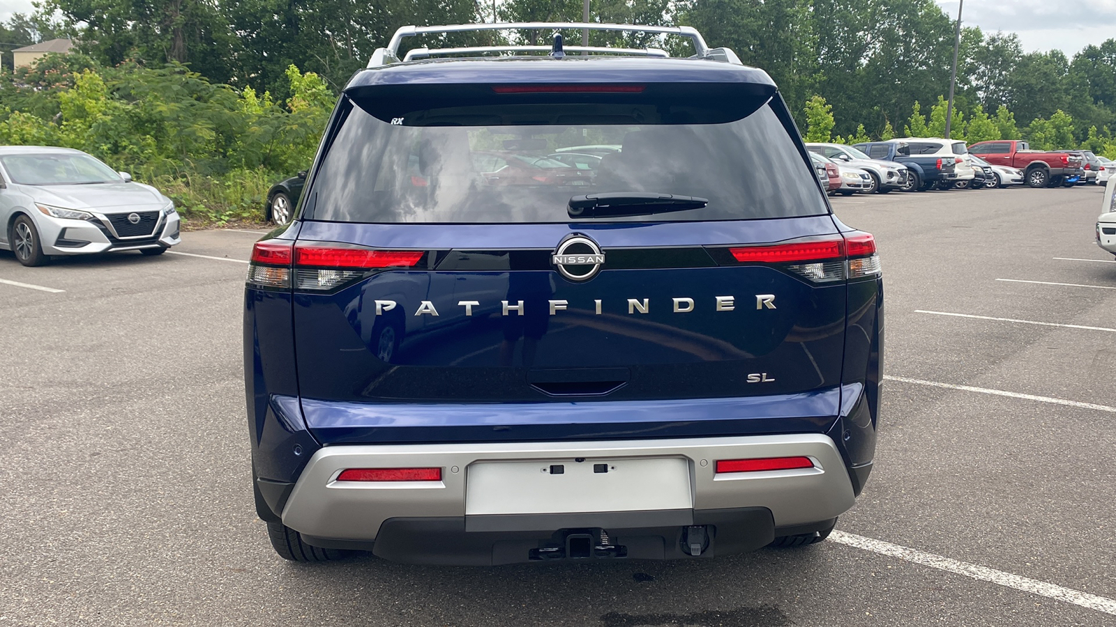 2024 Nissan Pathfinder SL 7