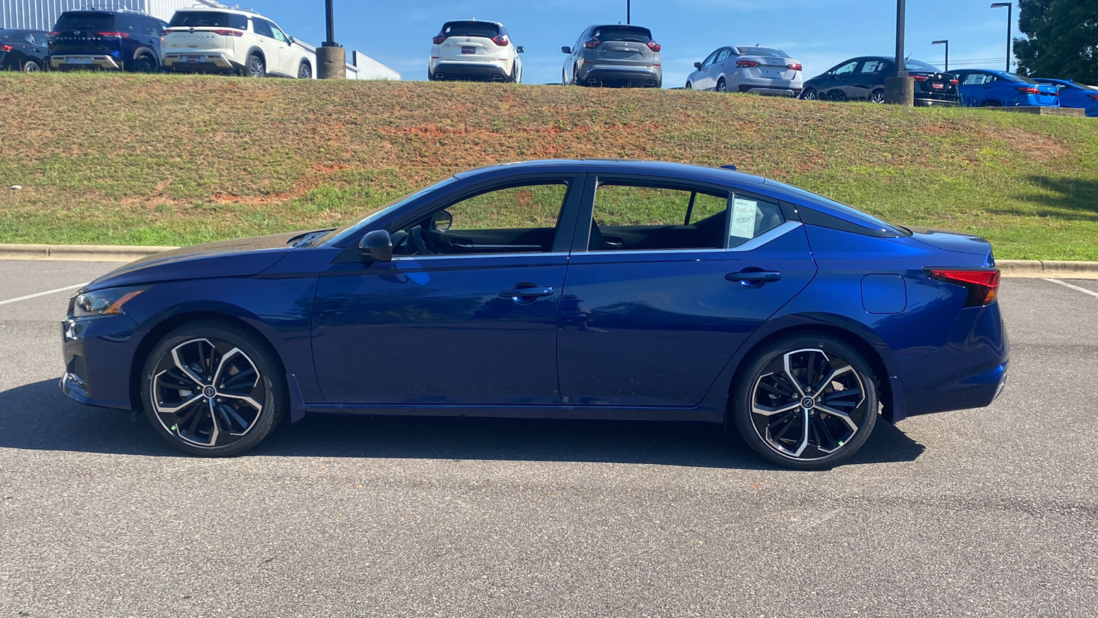 2024 Nissan Altima 2.5 SR 5