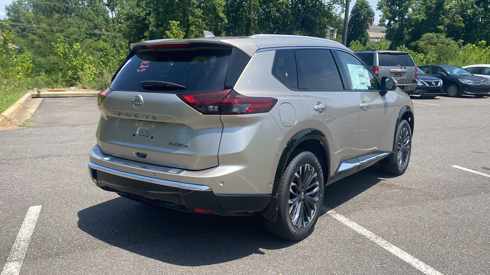 2024 Nissan Rogue Platinum 8