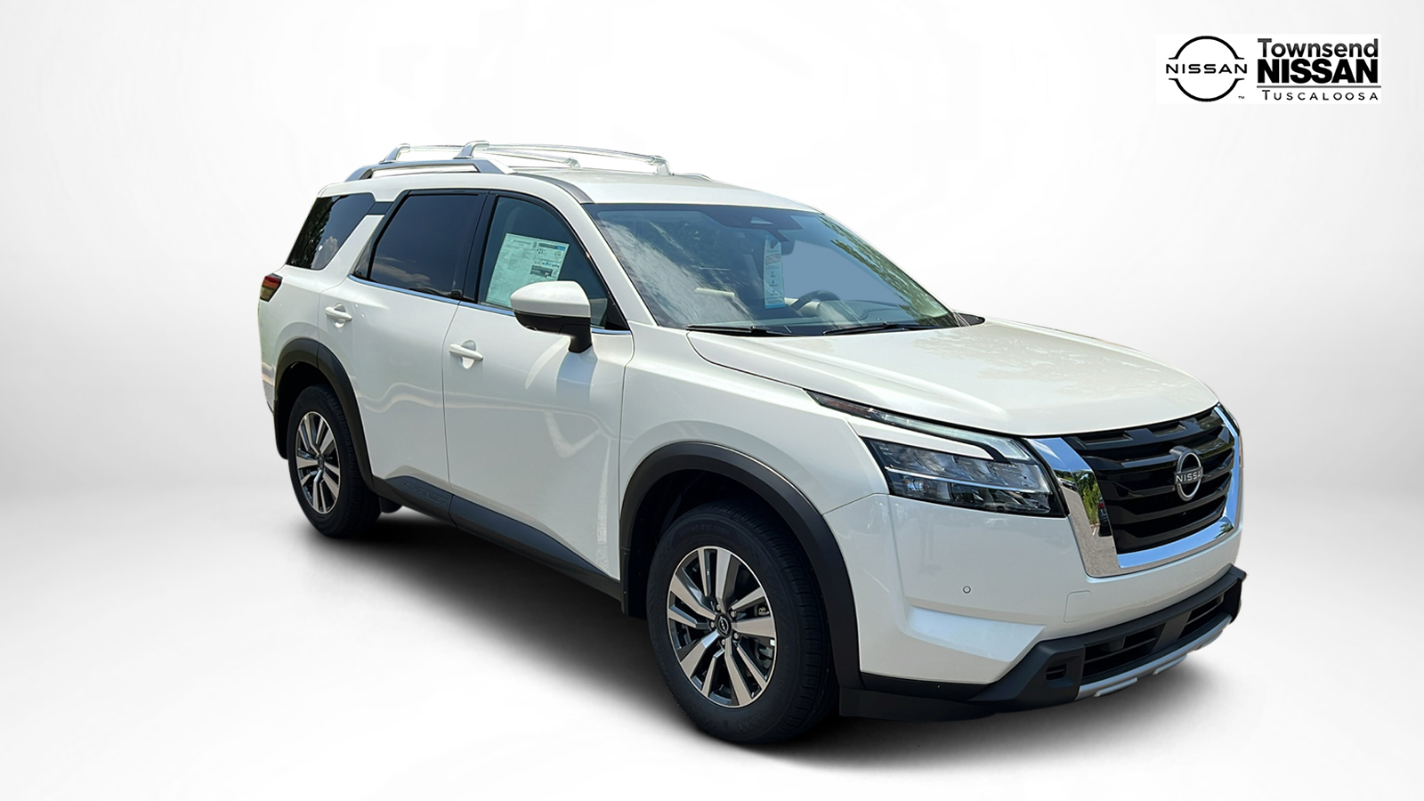 2024 Nissan Pathfinder SL 1