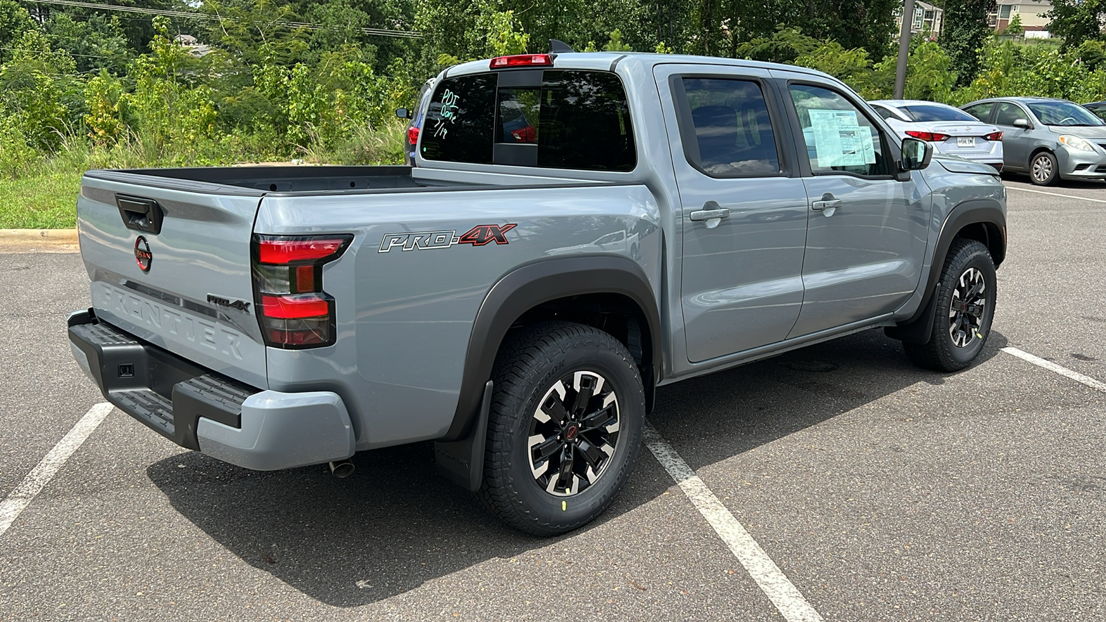 2024 Nissan Frontier PRO-4X 8