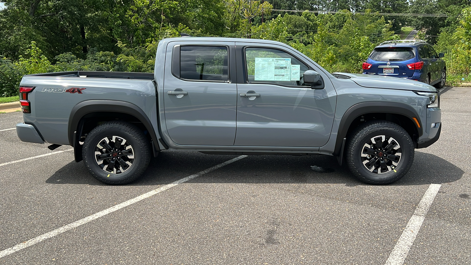 2024 Nissan Frontier PRO-4X 9