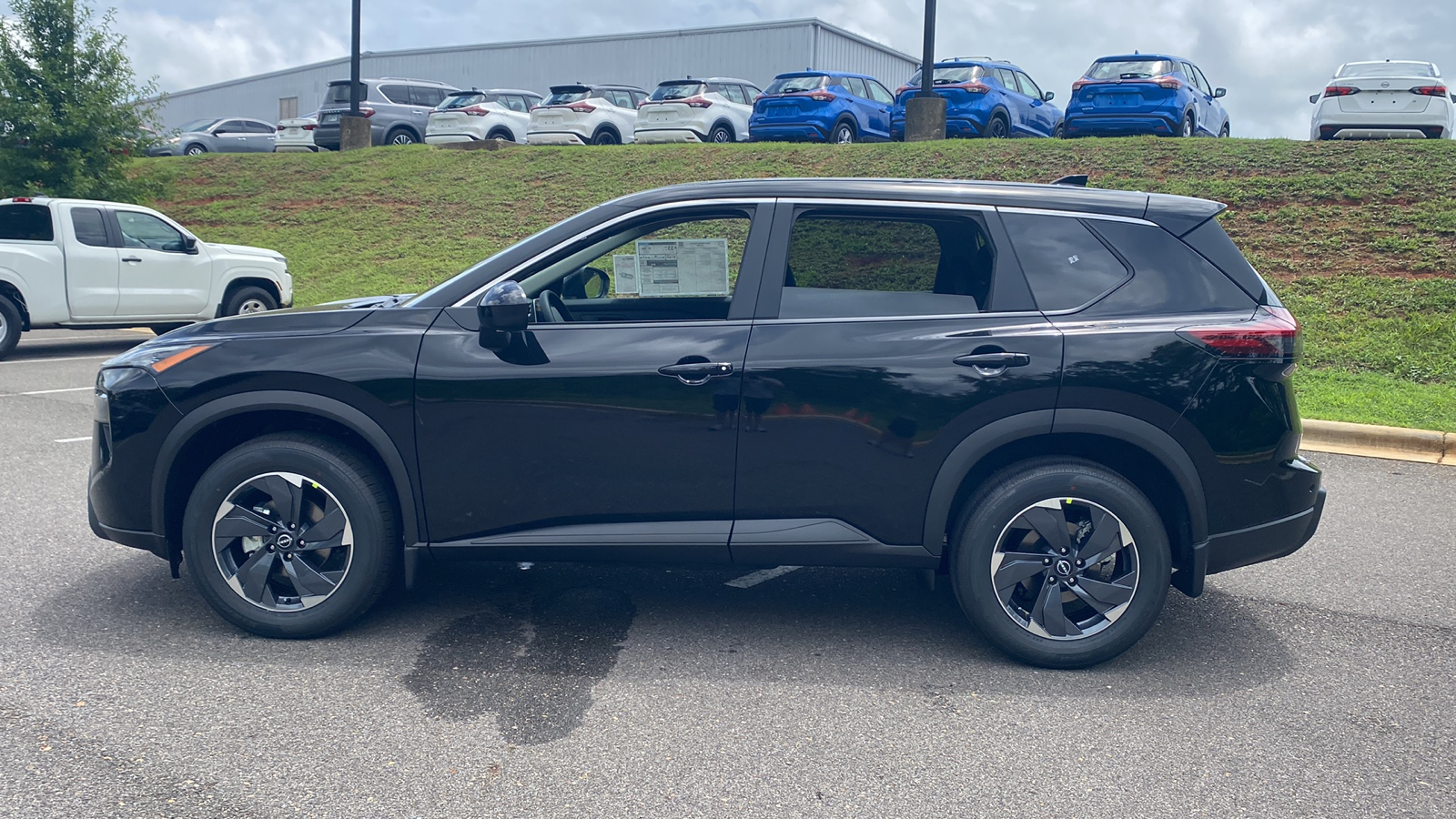 2024 Nissan Rogue SV 5