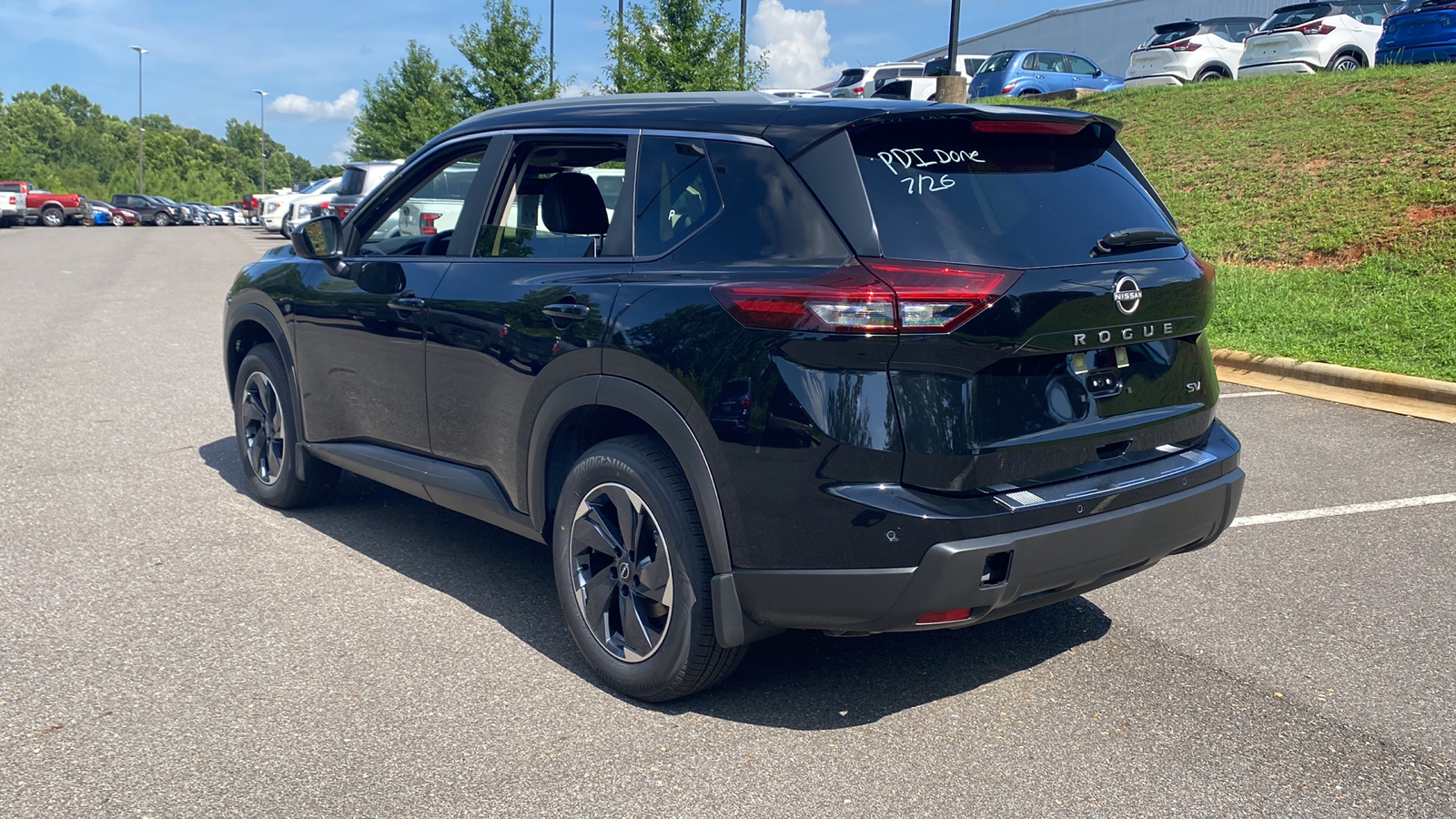 2024 Nissan Rogue SV 6