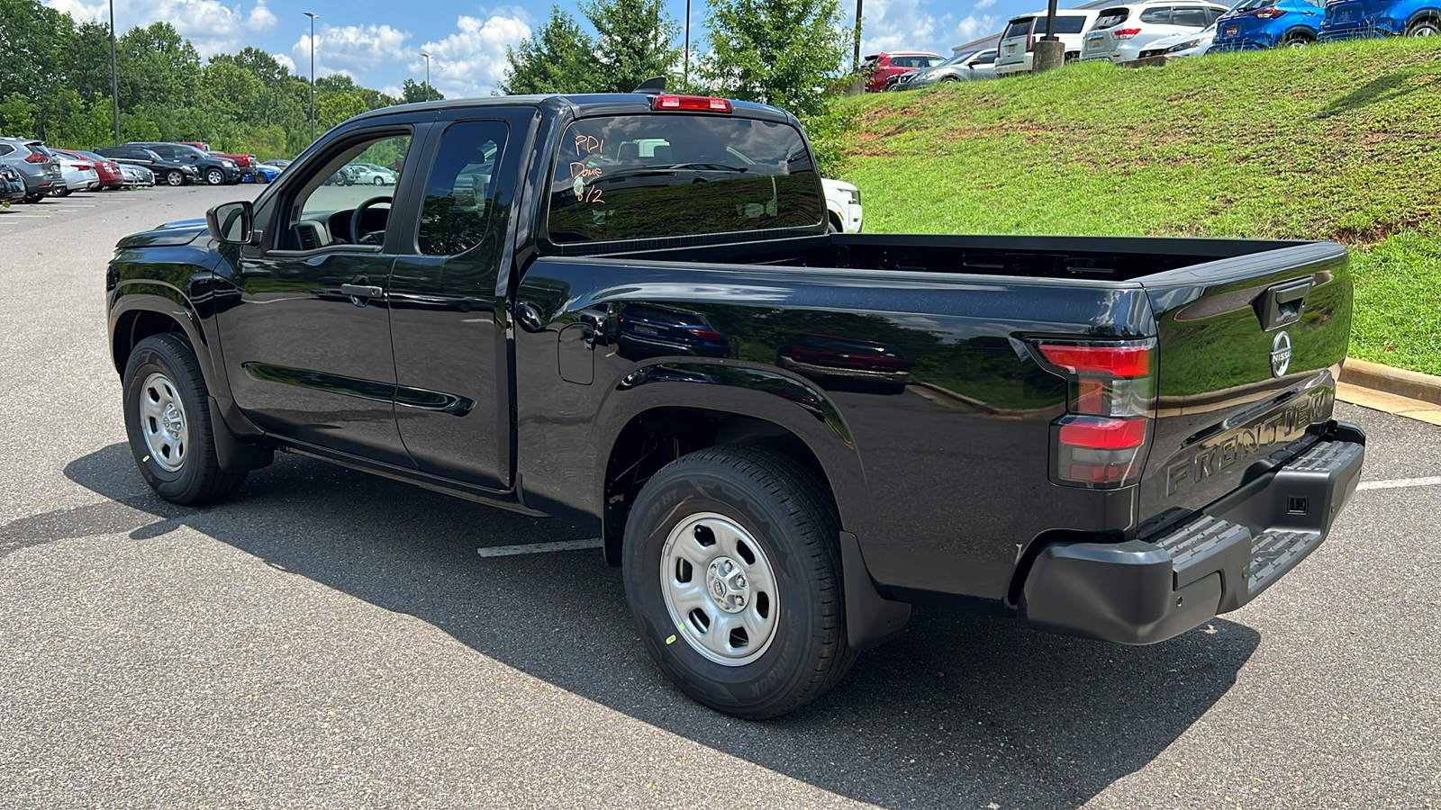 2024 Nissan Frontier S 6