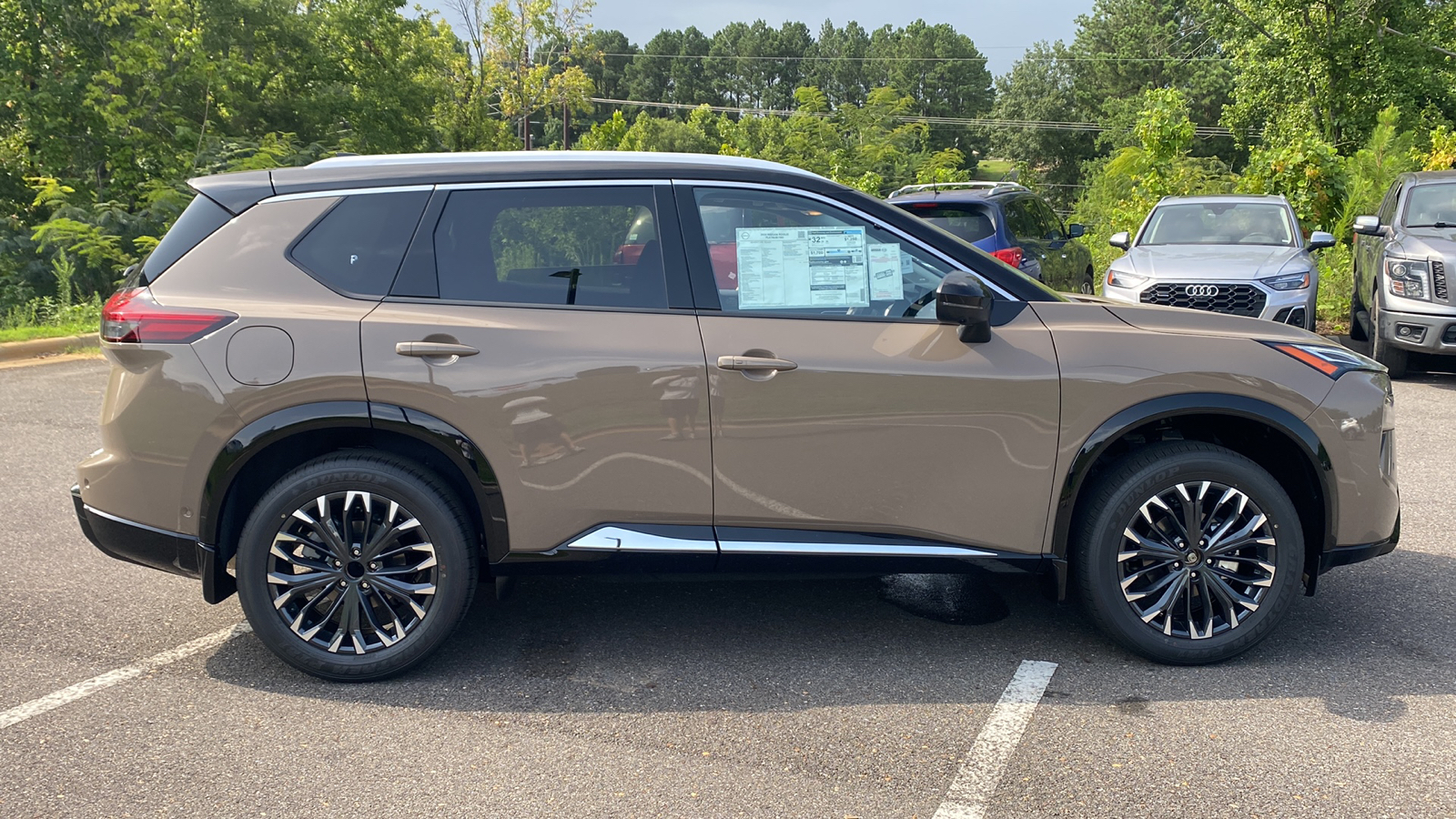 2024 Nissan Rogue Platinum 9