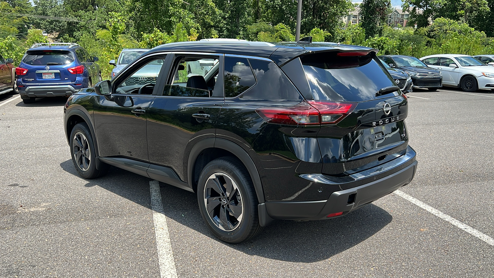 2024 Nissan Rogue SV 6