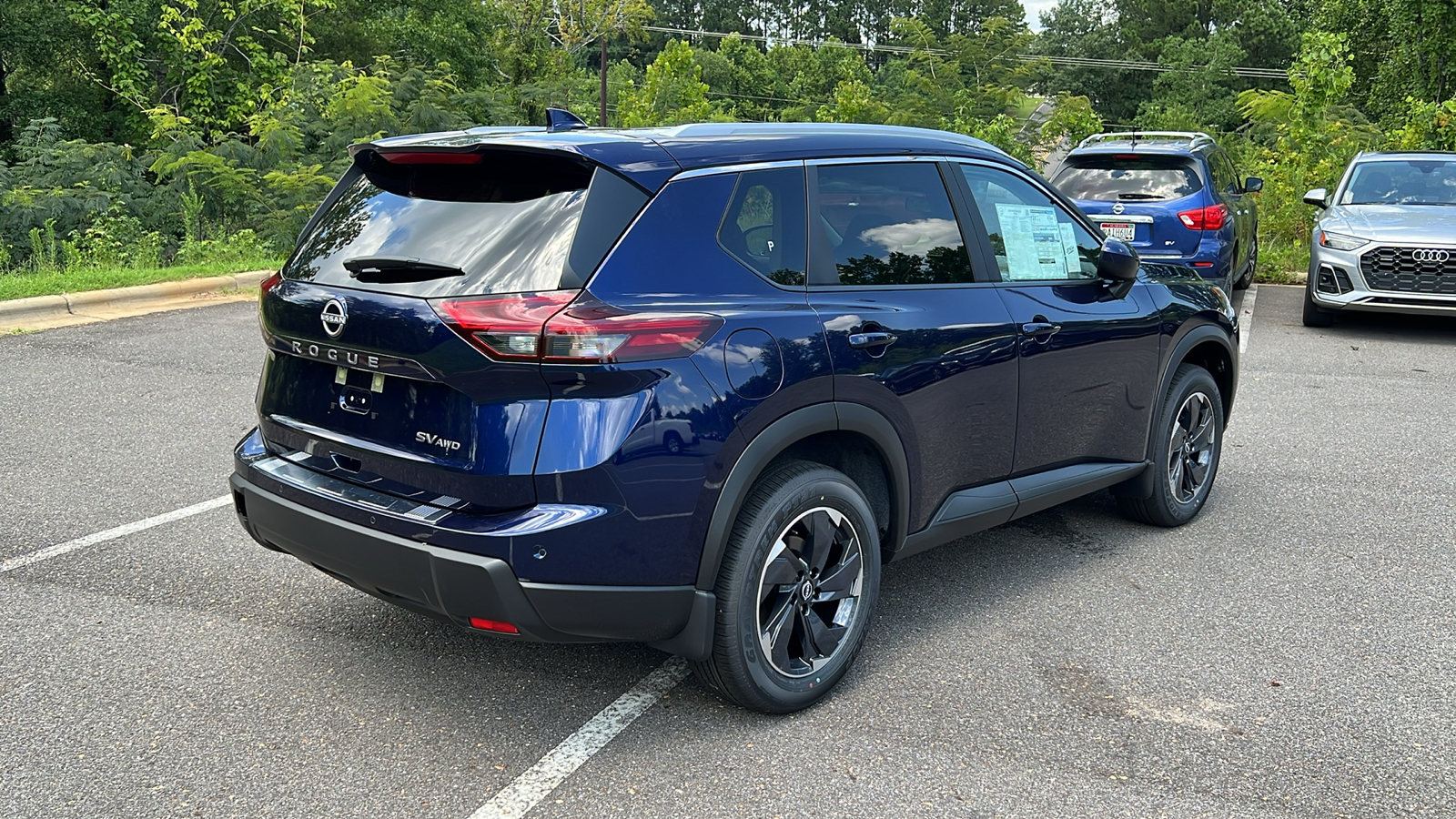 2024 Nissan Rogue SV 8