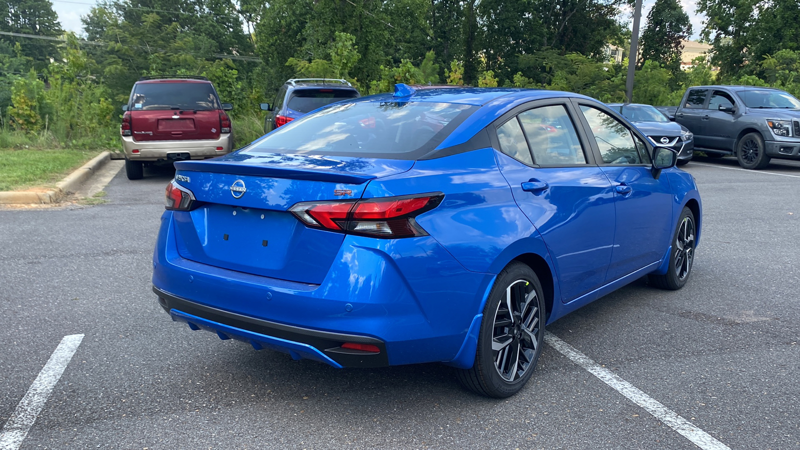 2024 Nissan Versa SR 8