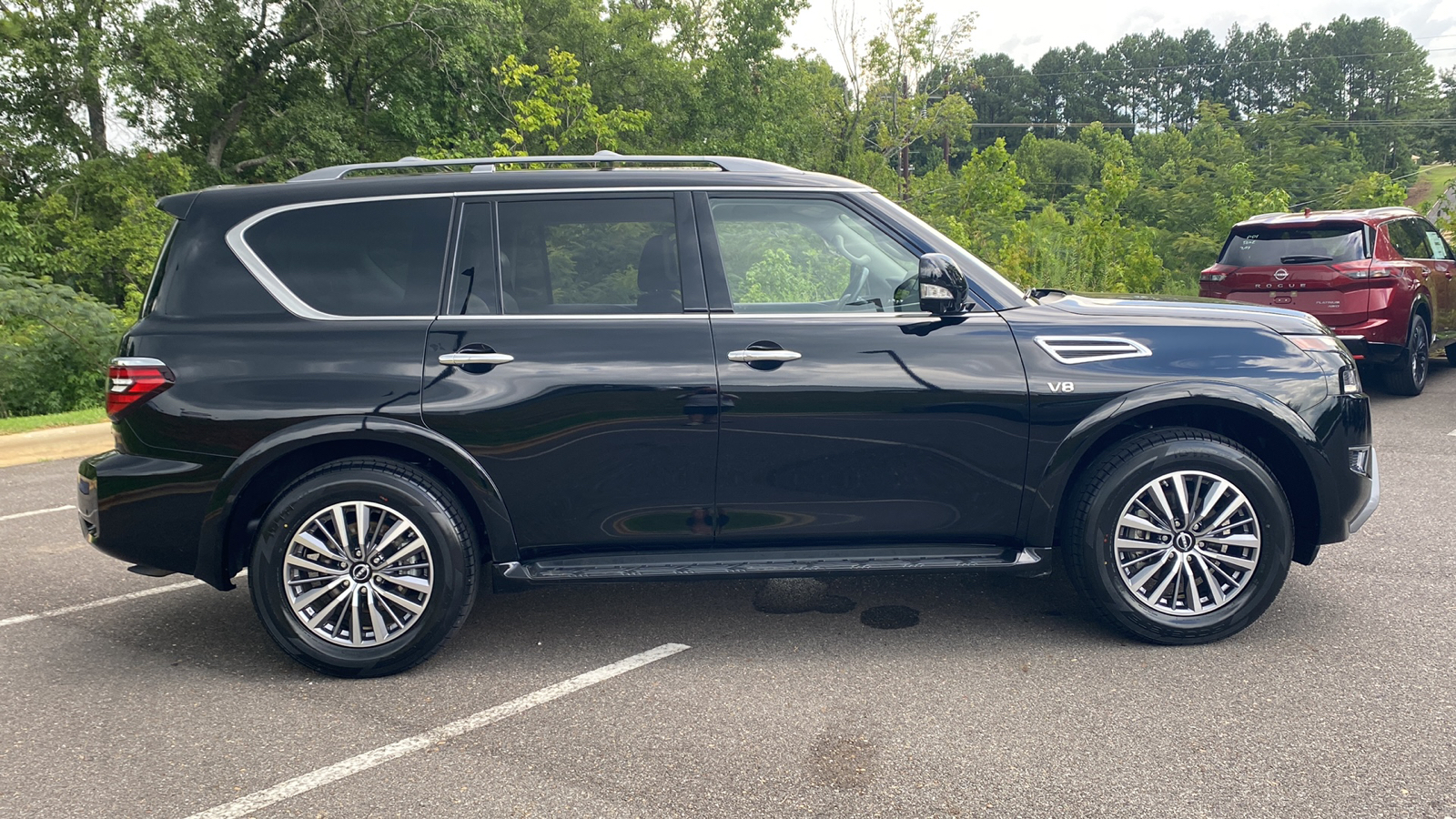 2022 Nissan Armada SL 9