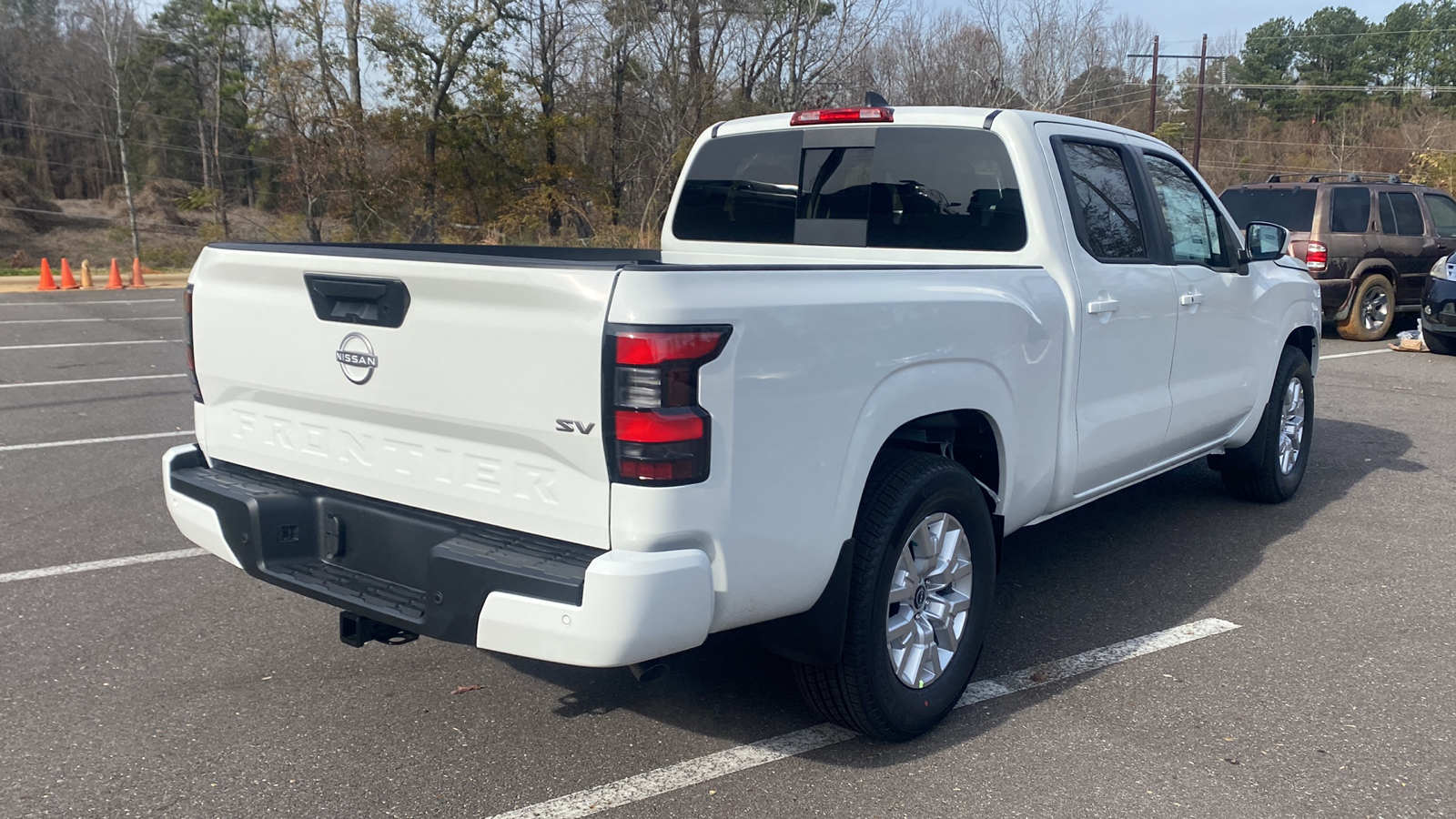 2024 Nissan Frontier SV 8