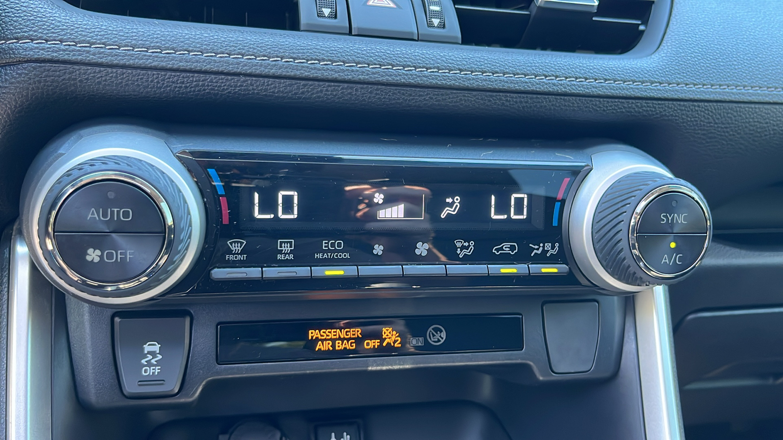 2019 Toyota RAV4 XLE Premium 21
