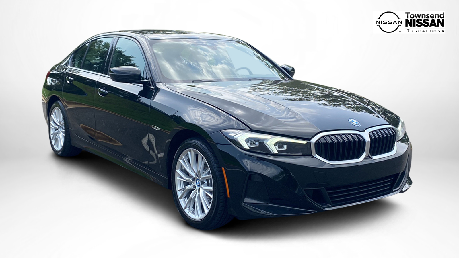 2023 BMW 3 series 330e XDrive 1