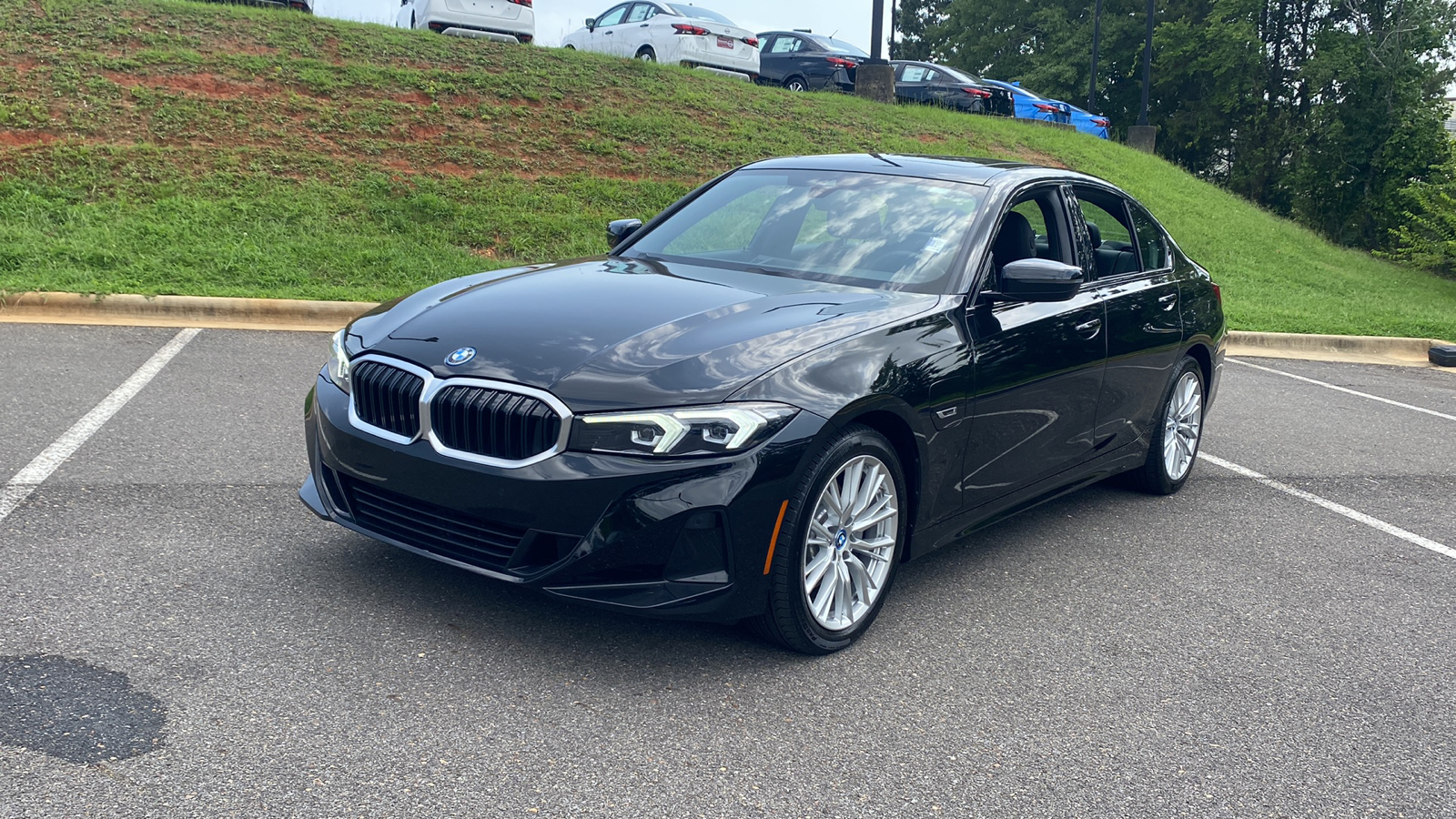 2023 BMW 3 series 330e XDrive 4