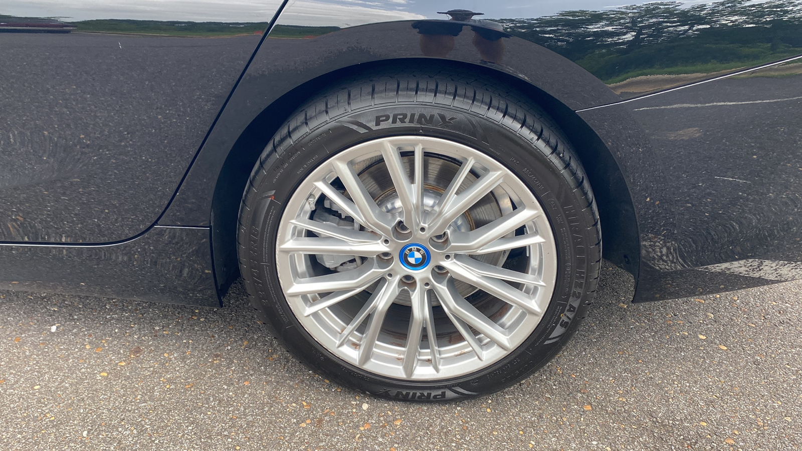 2023 BMW 3 series 330e XDrive 11