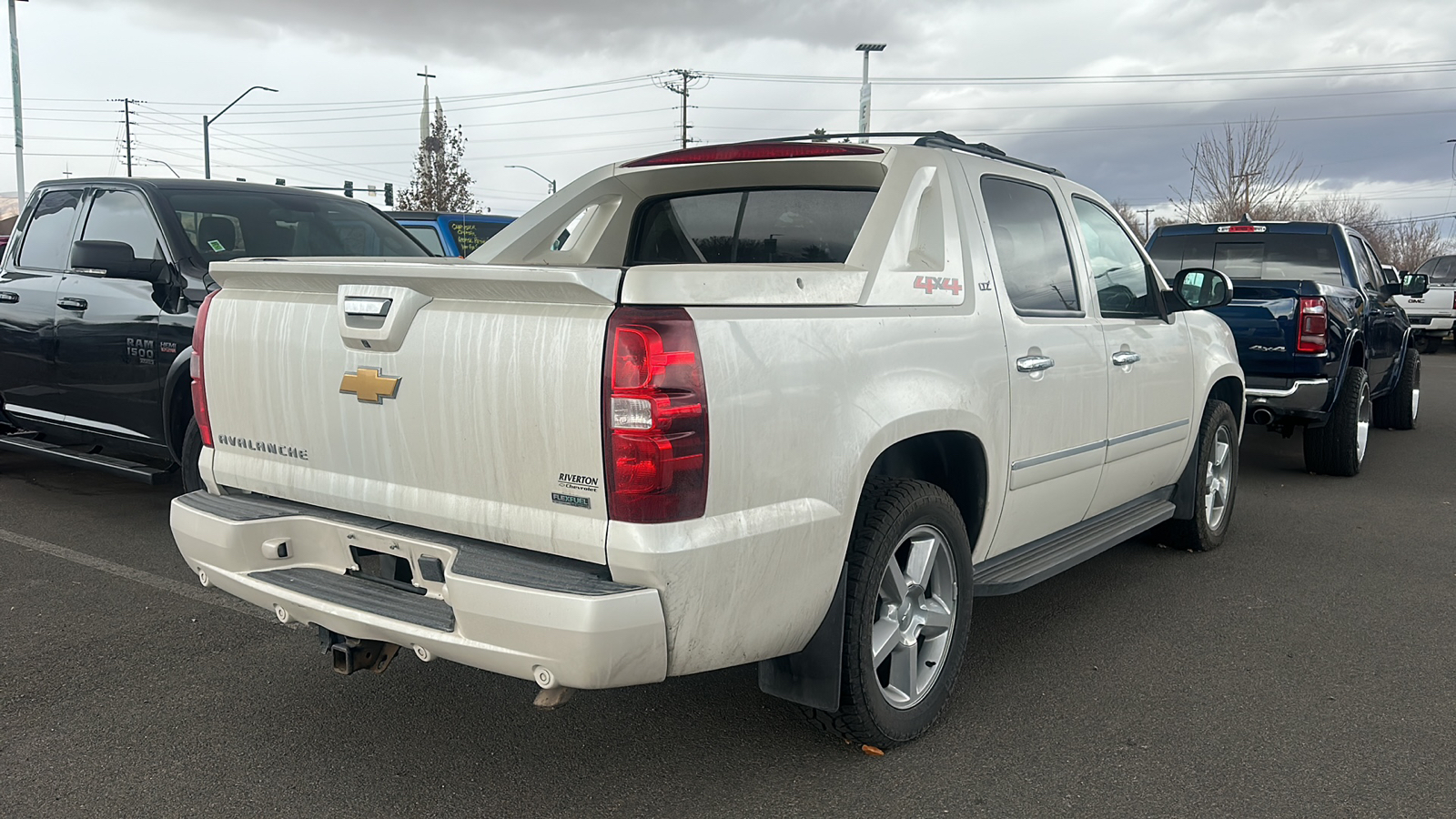 2012 Chevrolet Avalanche LTZ 7