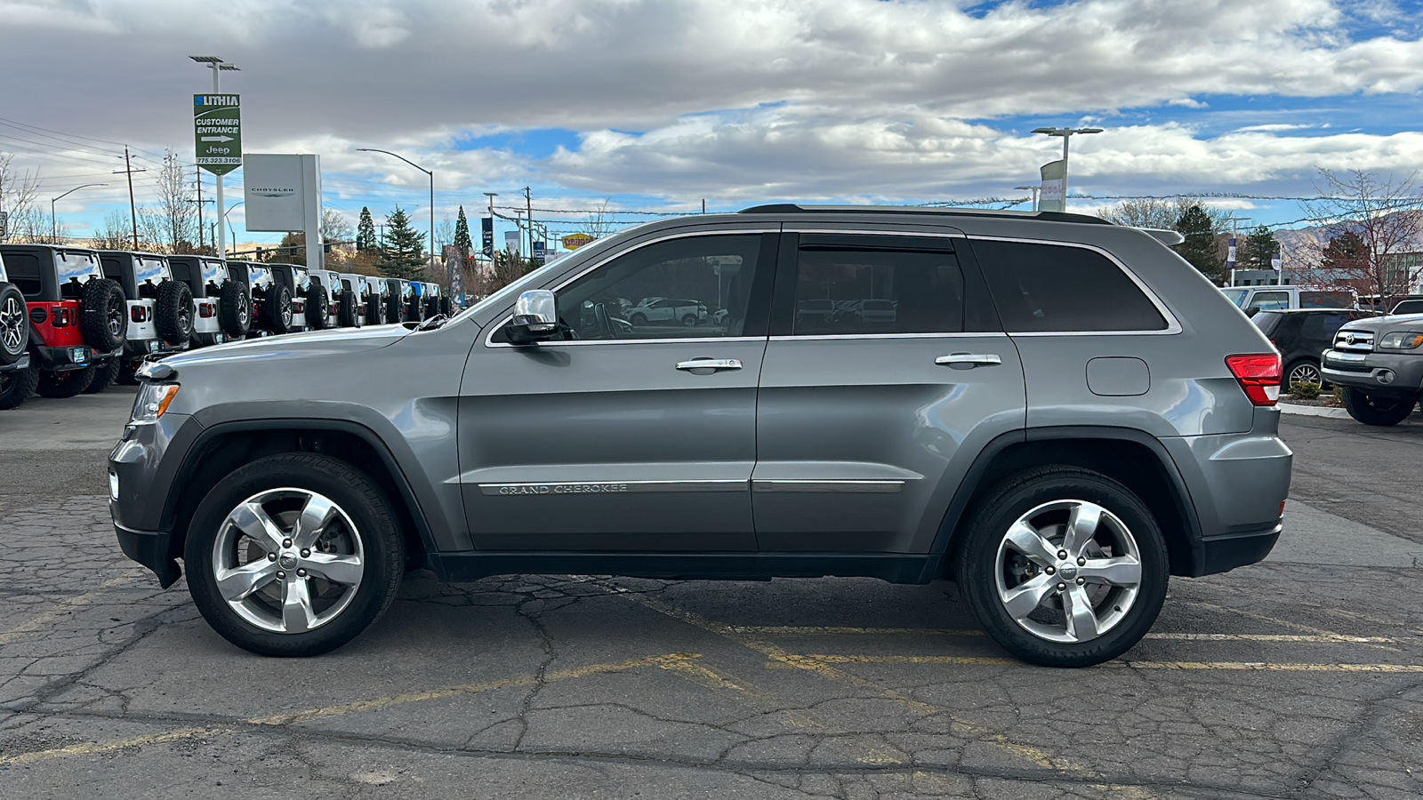 2013 Jeep Grand Cherokee Overland Summit 3