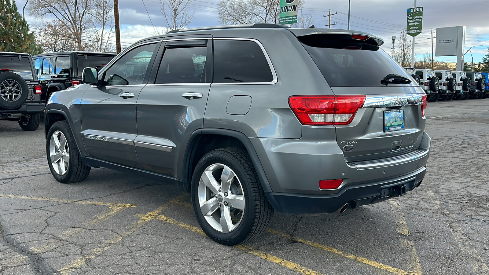 2013 Jeep Grand Cherokee Overland Summit 4