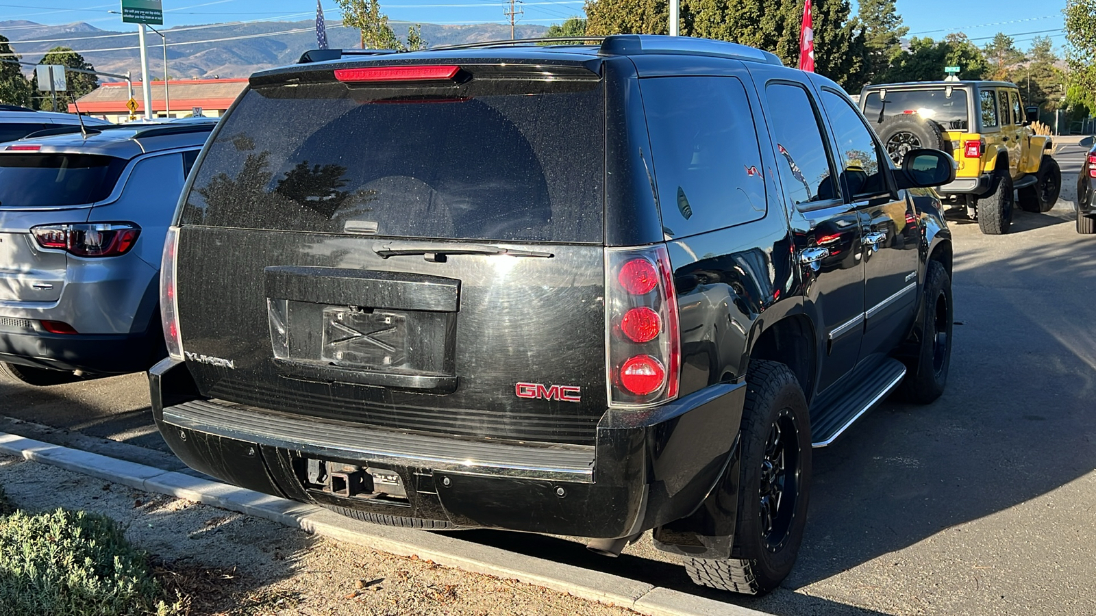 2013 GMC Yukon Denali 8