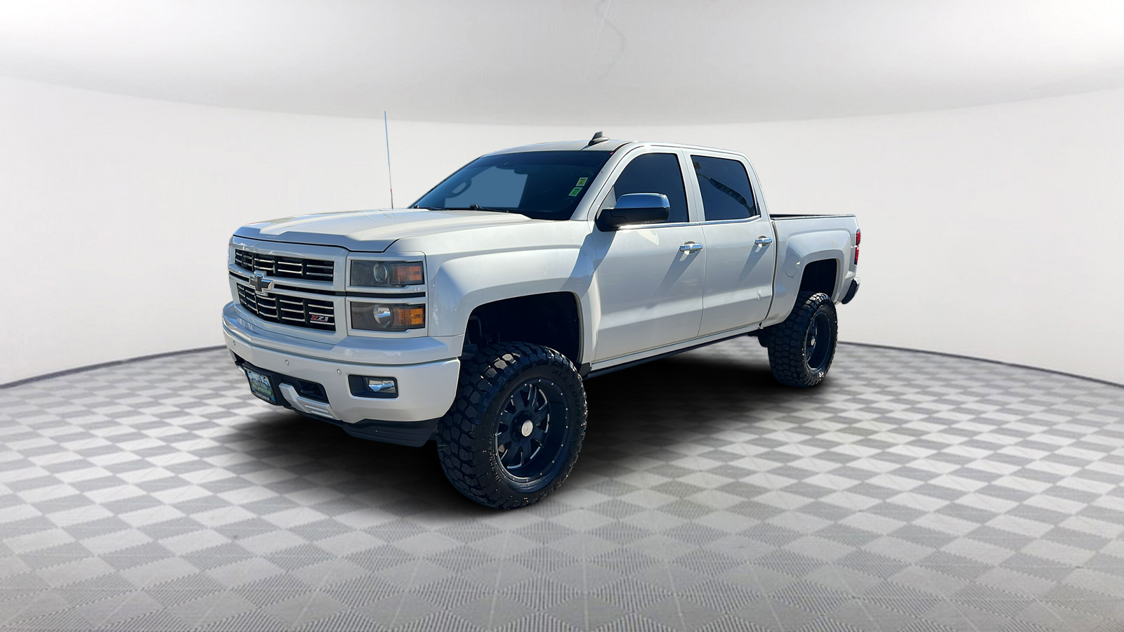 2015 Chevrolet Silverado 1500 LTZ 4WD Crew Cab 143.5 1