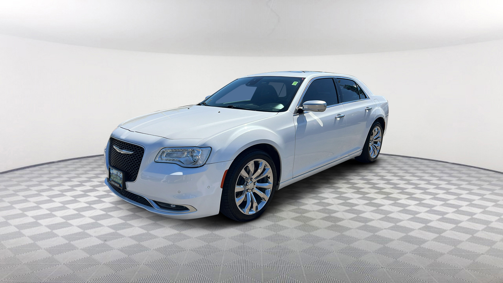 2015 Chrysler 300 300C Platinum 1