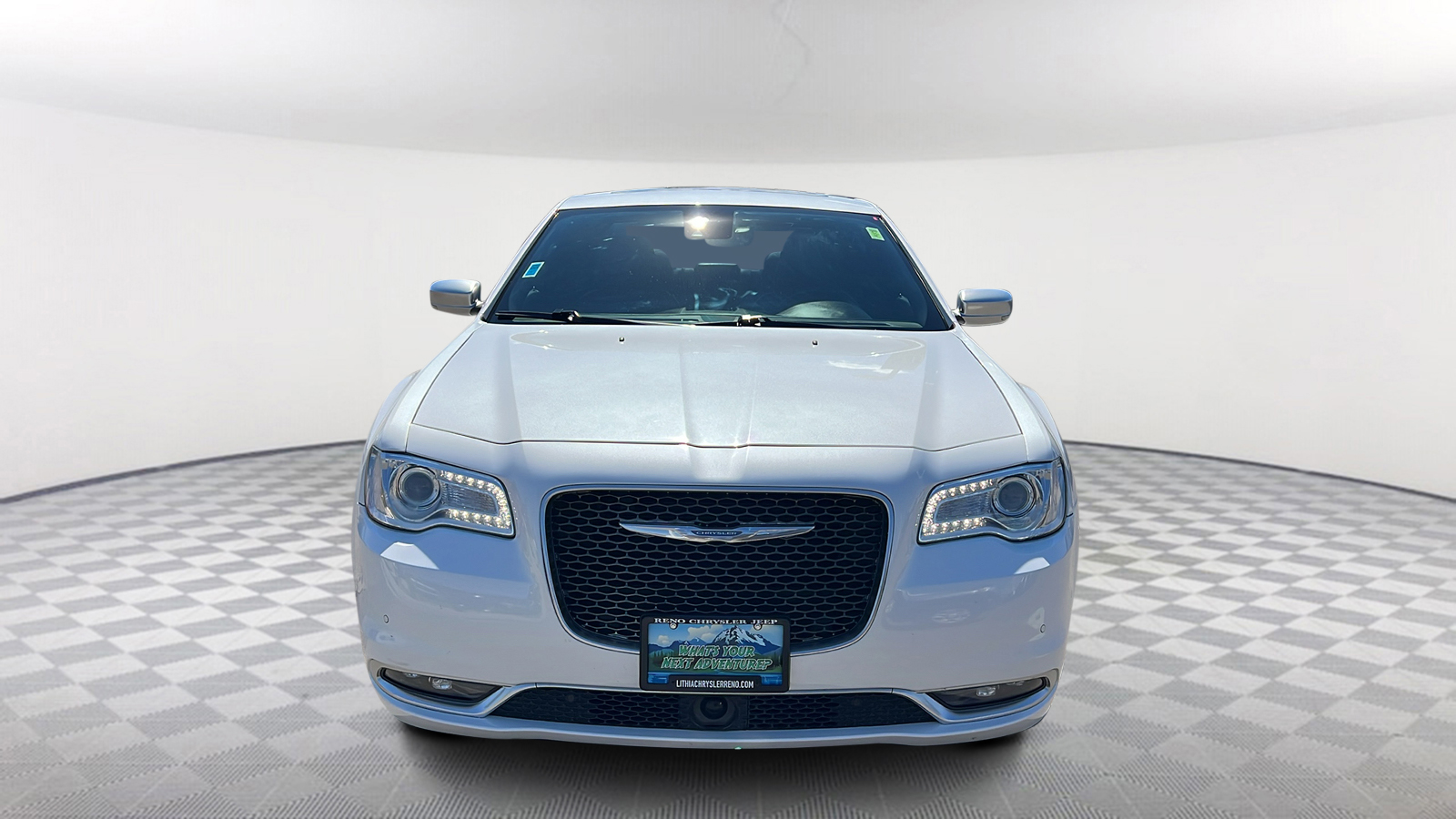 2015 Chrysler 300 300C Platinum 6