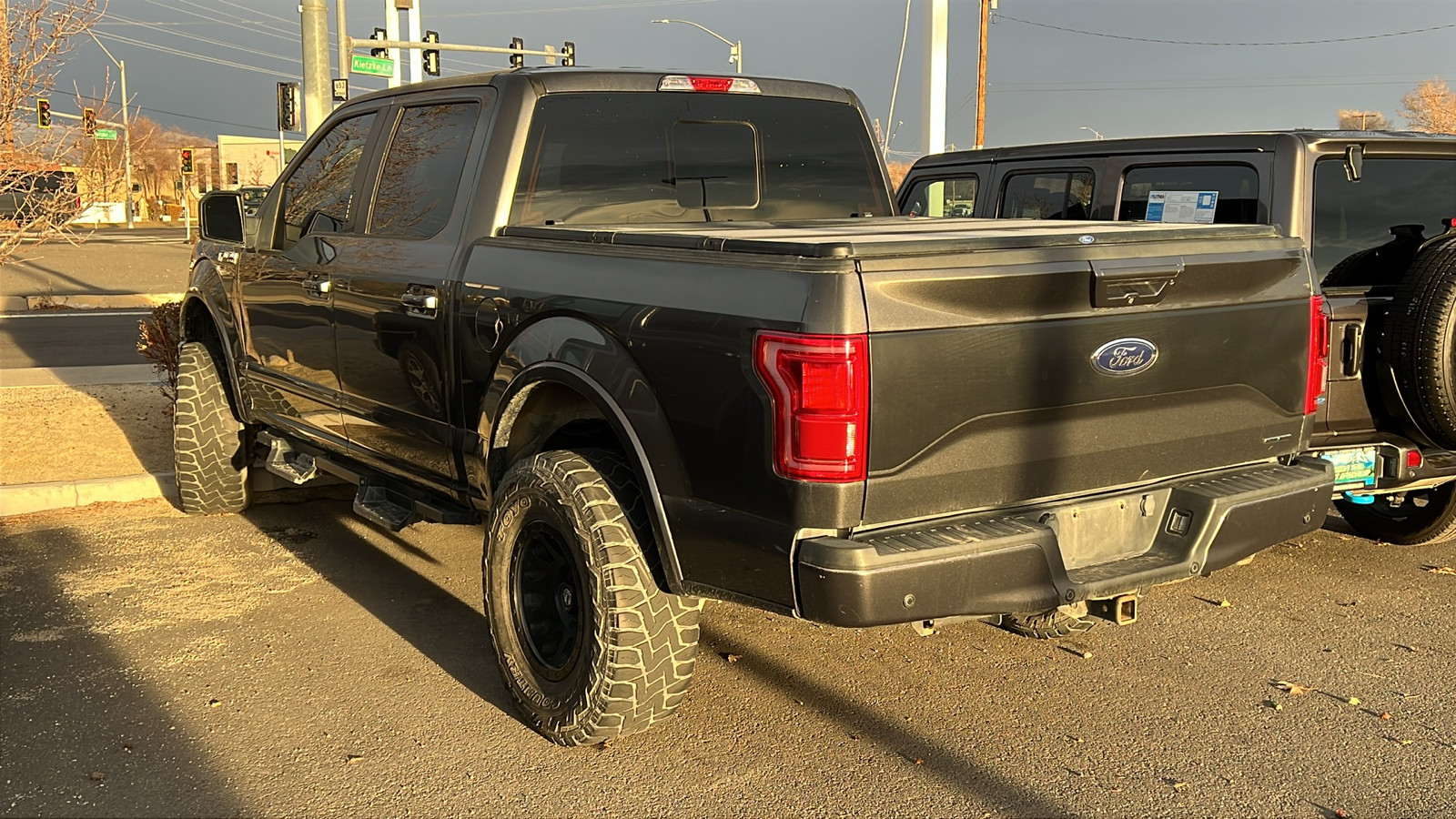 2015 Ford F-150 Lariat 4WD SuperCrew 145 7