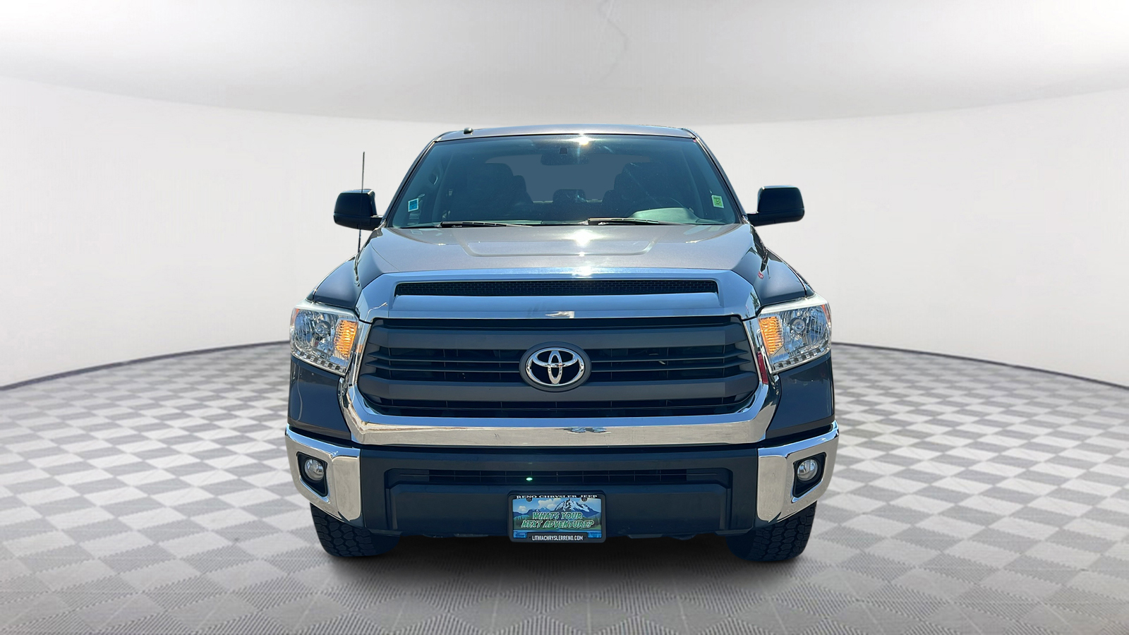 2015 Toyota Tundra SR5 CrewMax 5.7L V8 6-Spd AT 7